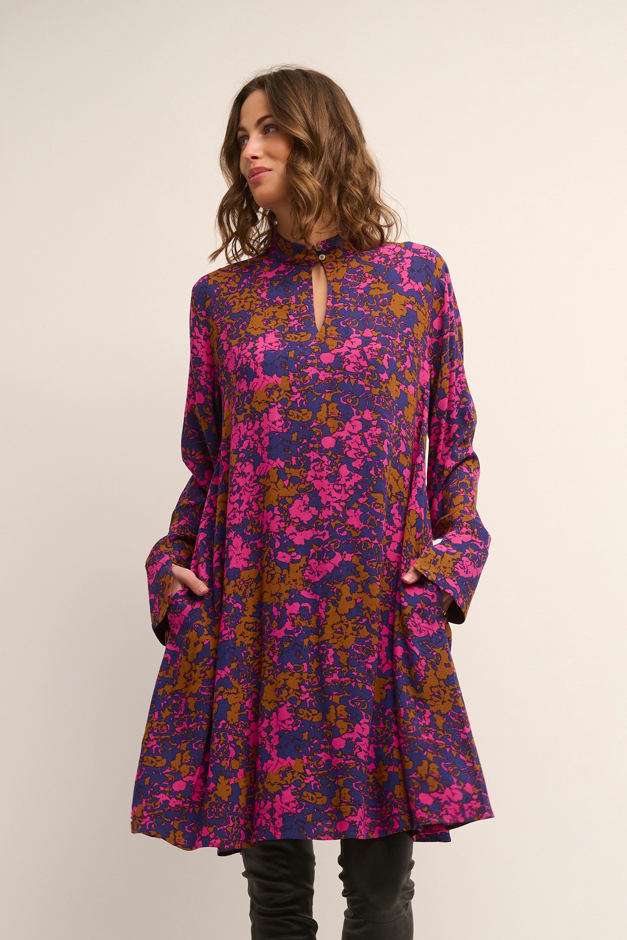 CUvanda Kjole LOOKBOOK FRONT 50108908-182436