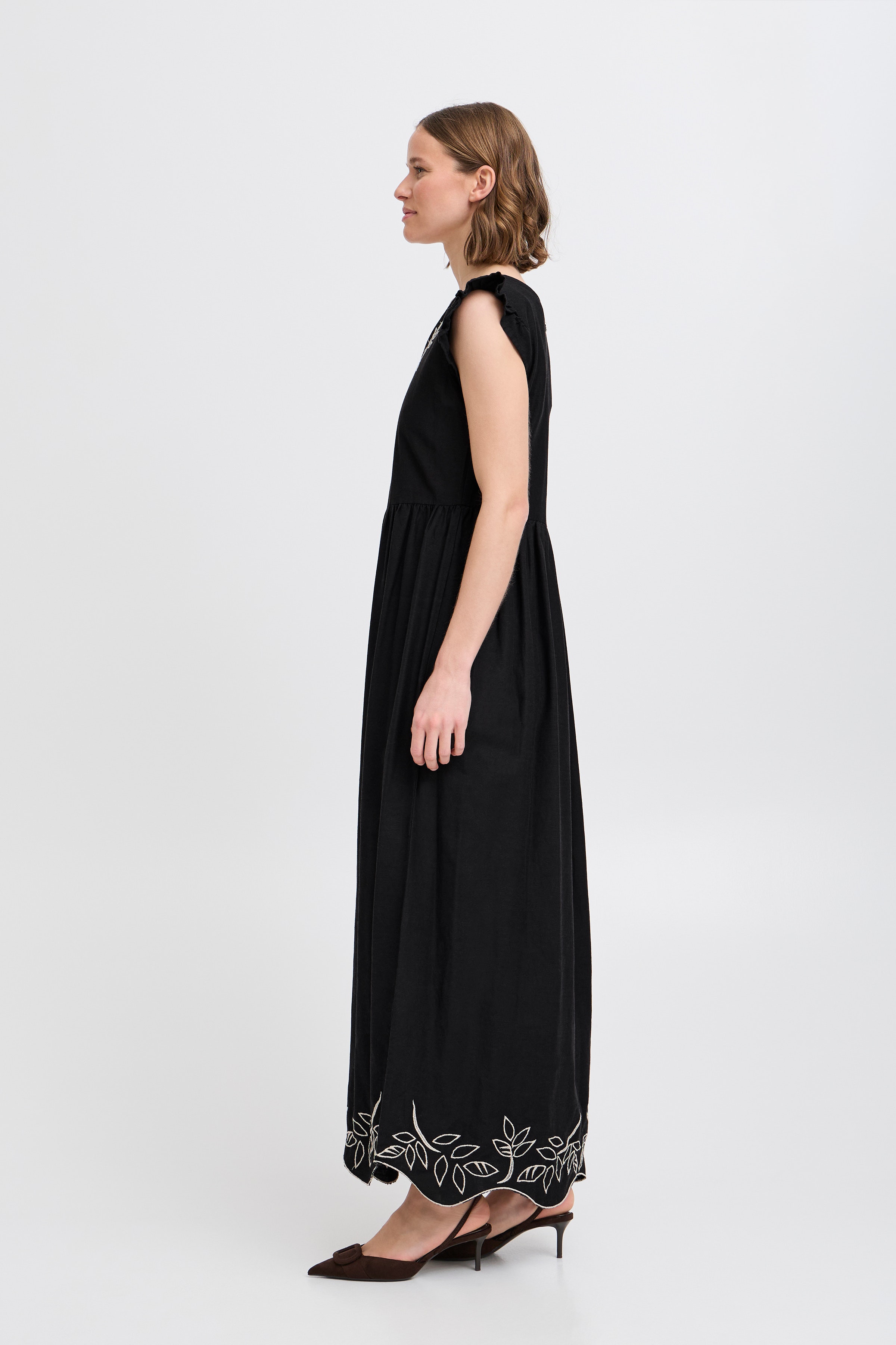 BYIBONO Kjole LOOKBOOK FRONT 20816794-200451