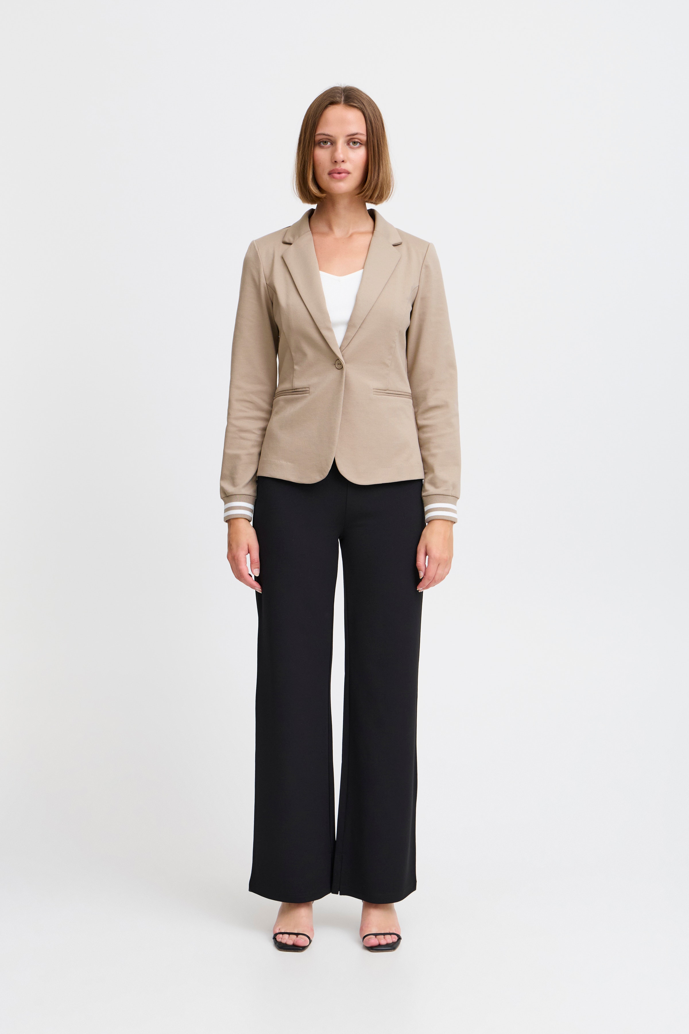 IXKATE Blazer LOOKBOOK FRONT 20123548-171212