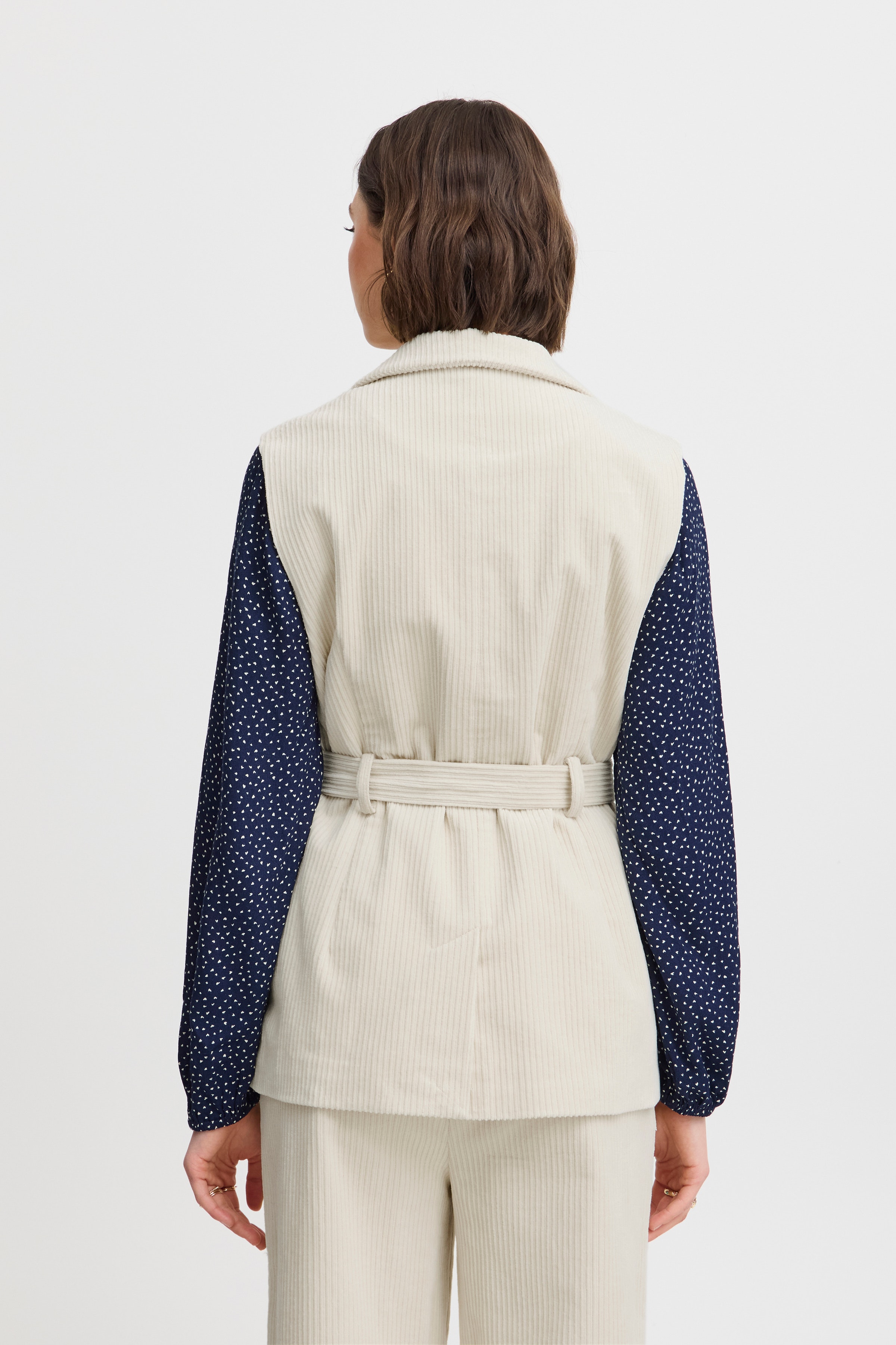 IRLESSI Vest LOOKBOOK BACK 20121196-130905