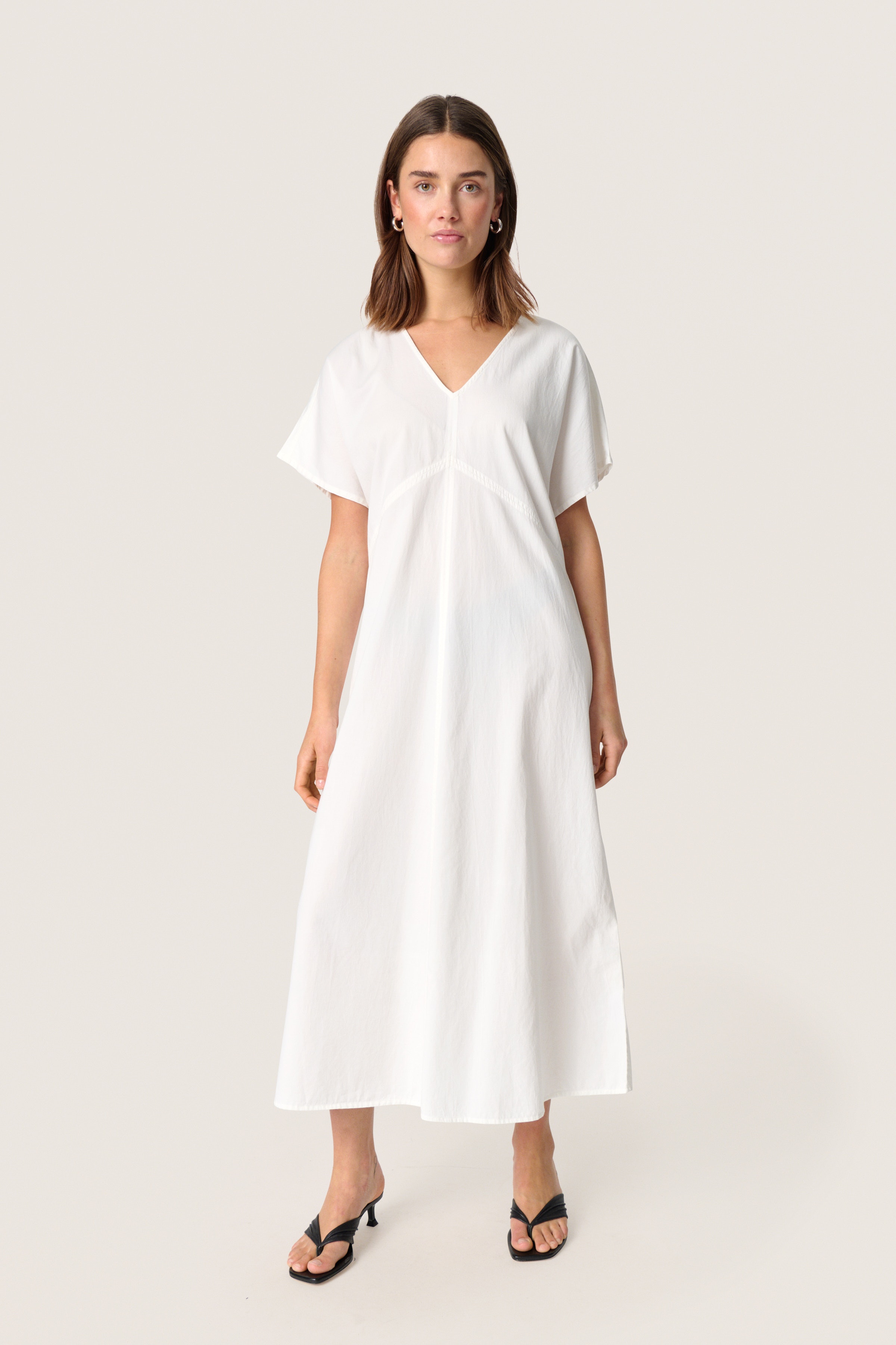 SLBamone Kjole LOOKBOOK FRONT 30408384-111001