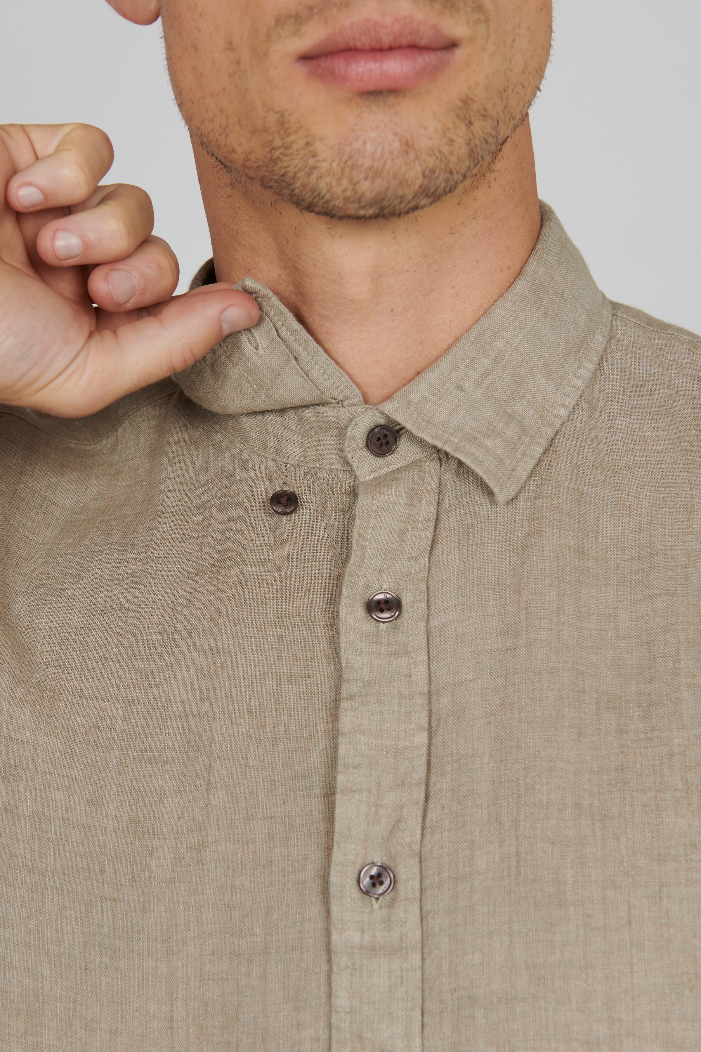 MAtrostol Shirt LOOKBOOK DETAIL 30205381-190820