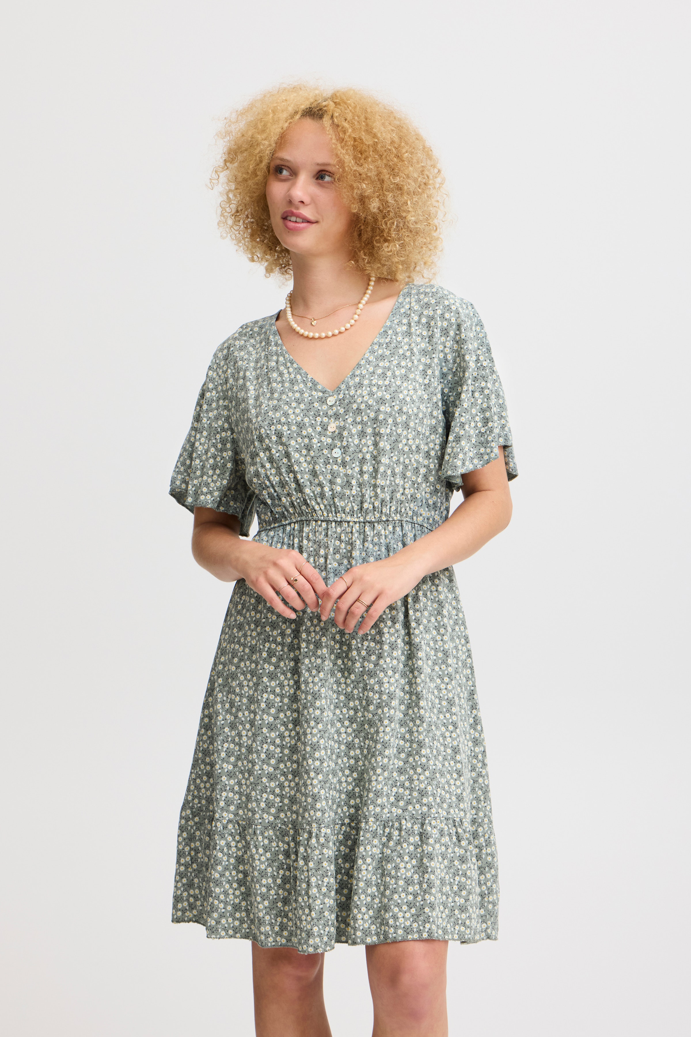SBGINA Kjole LOOKBOOK FRONT 22100684-176212