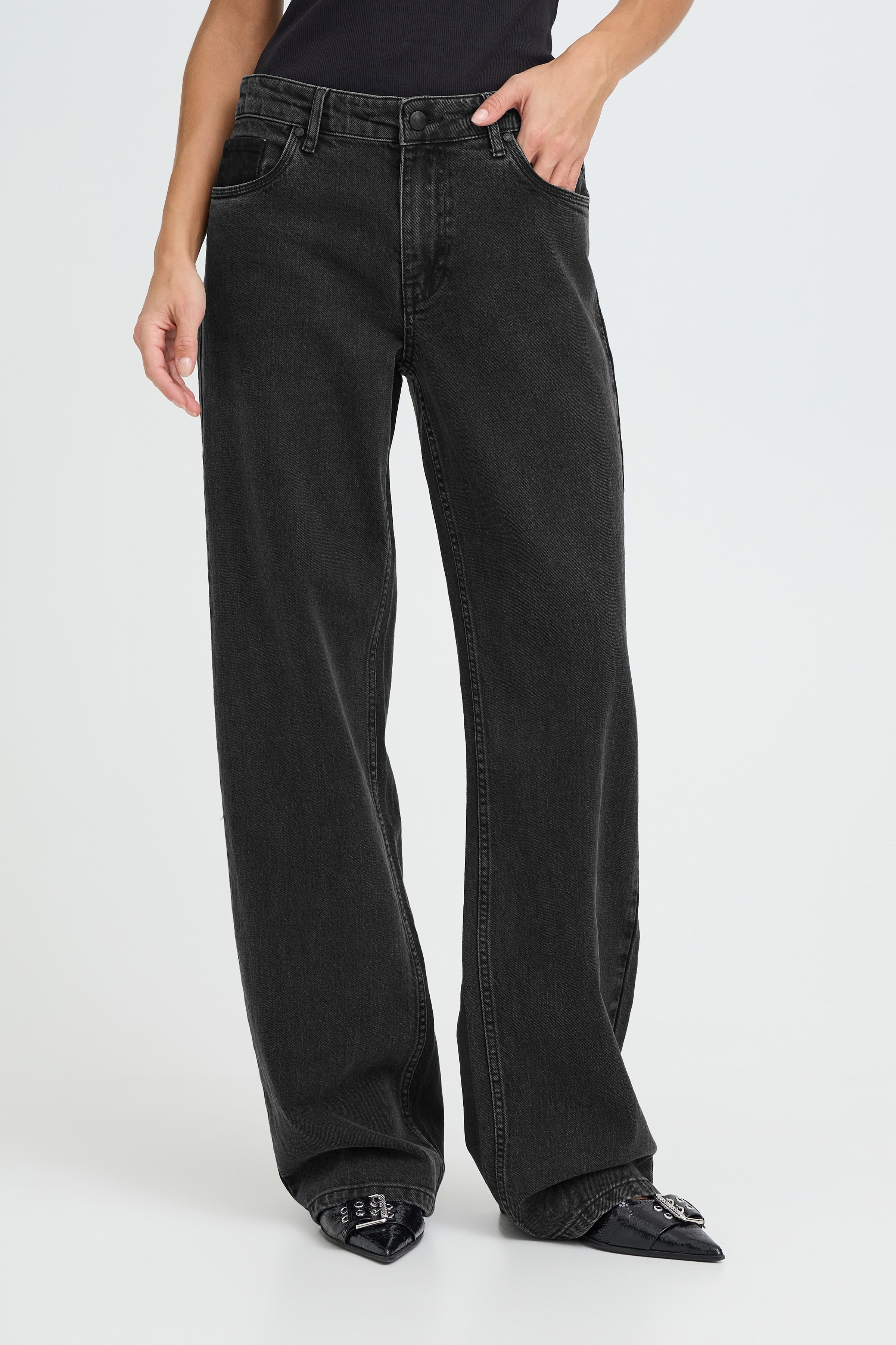 PZVEGA HW JEANS WIDE LEG LOOKBOOK FRONT 50207173-200004