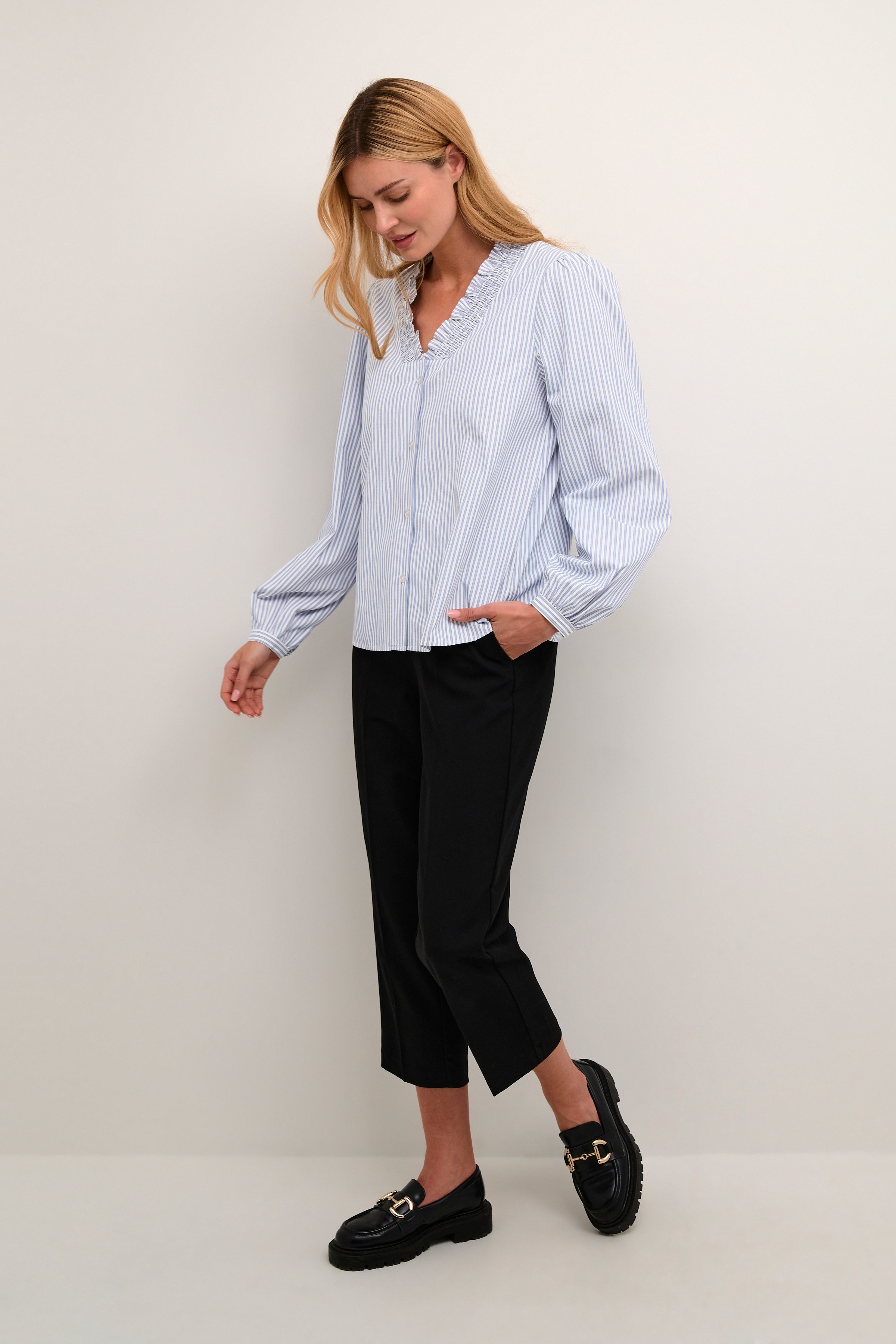 KAmaibritt Shirt LOOKBOOK FRONT 10508218-105288