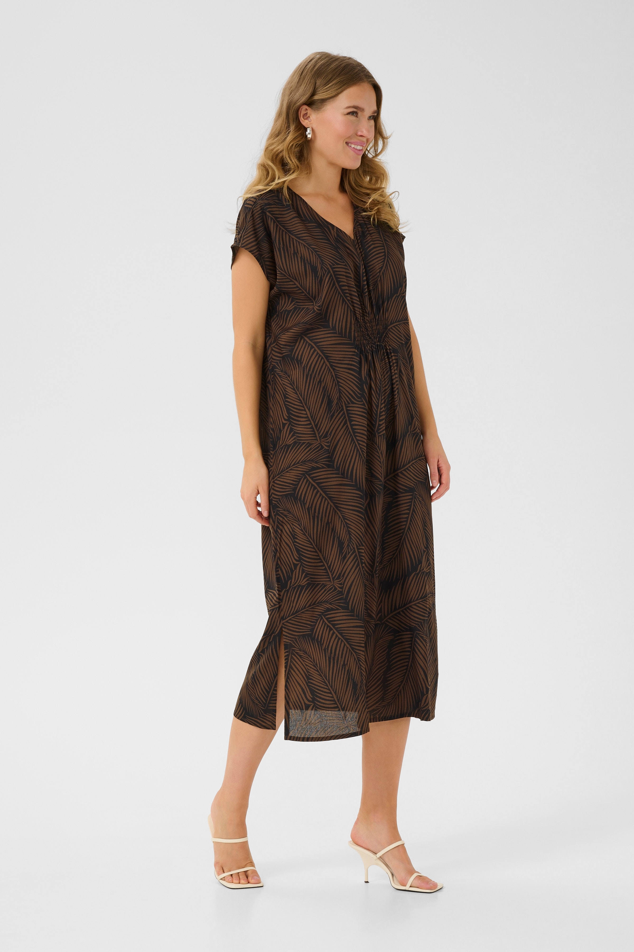 BPvivian Kleid LOOKBOOK FRONT 10590920-107898B