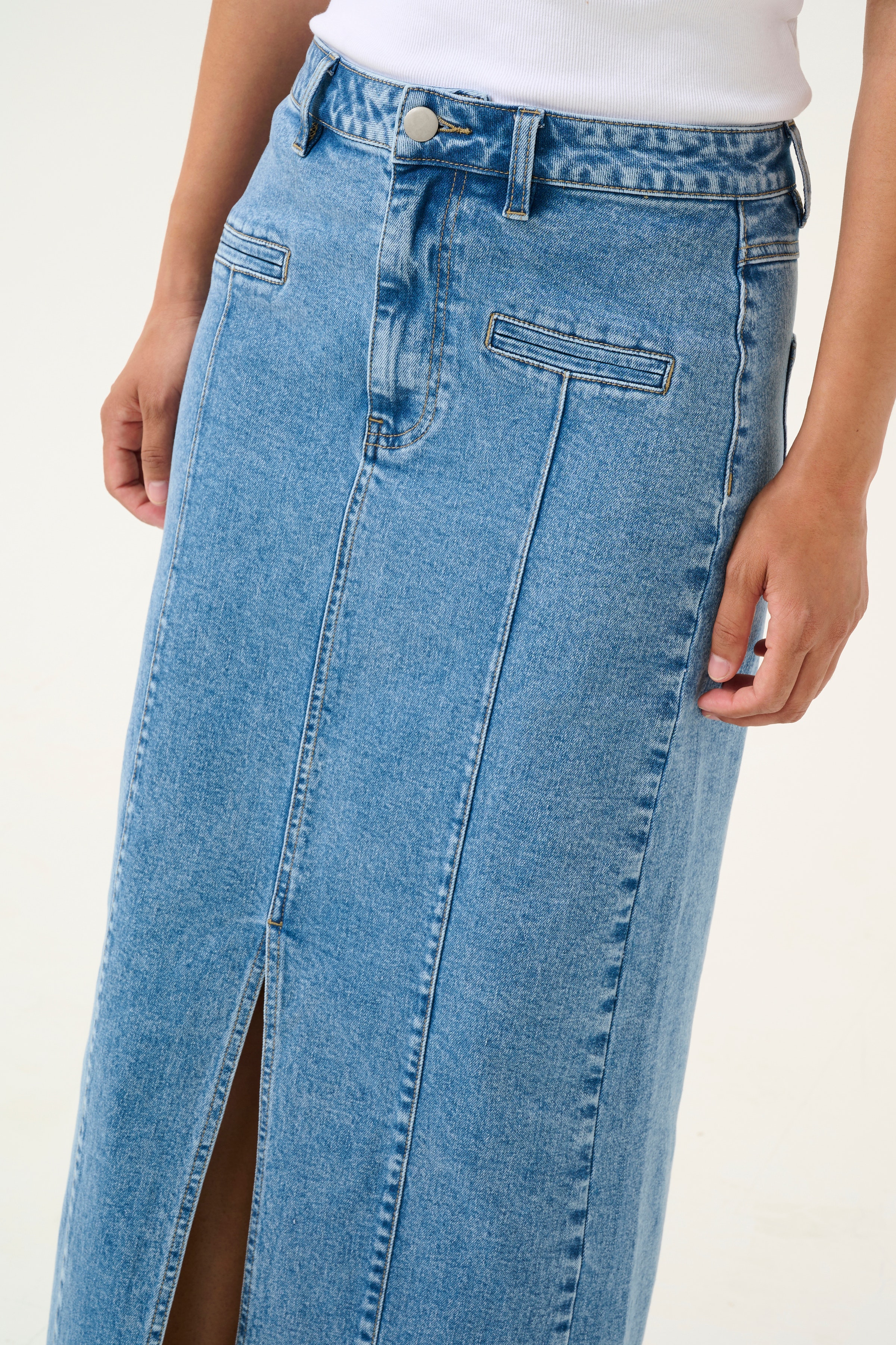 KAthroa Denim Skirt LOOKBOOK DETAIL 10509351-103168