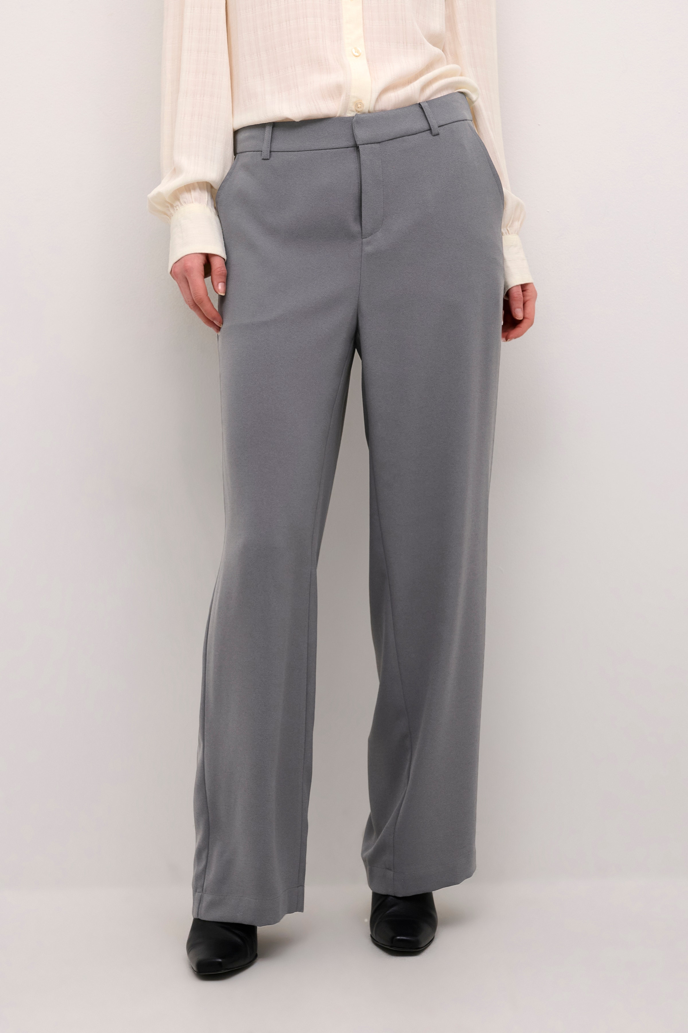 CRCocamia Trousers LOOKBOOK FRONT 10611708-180201