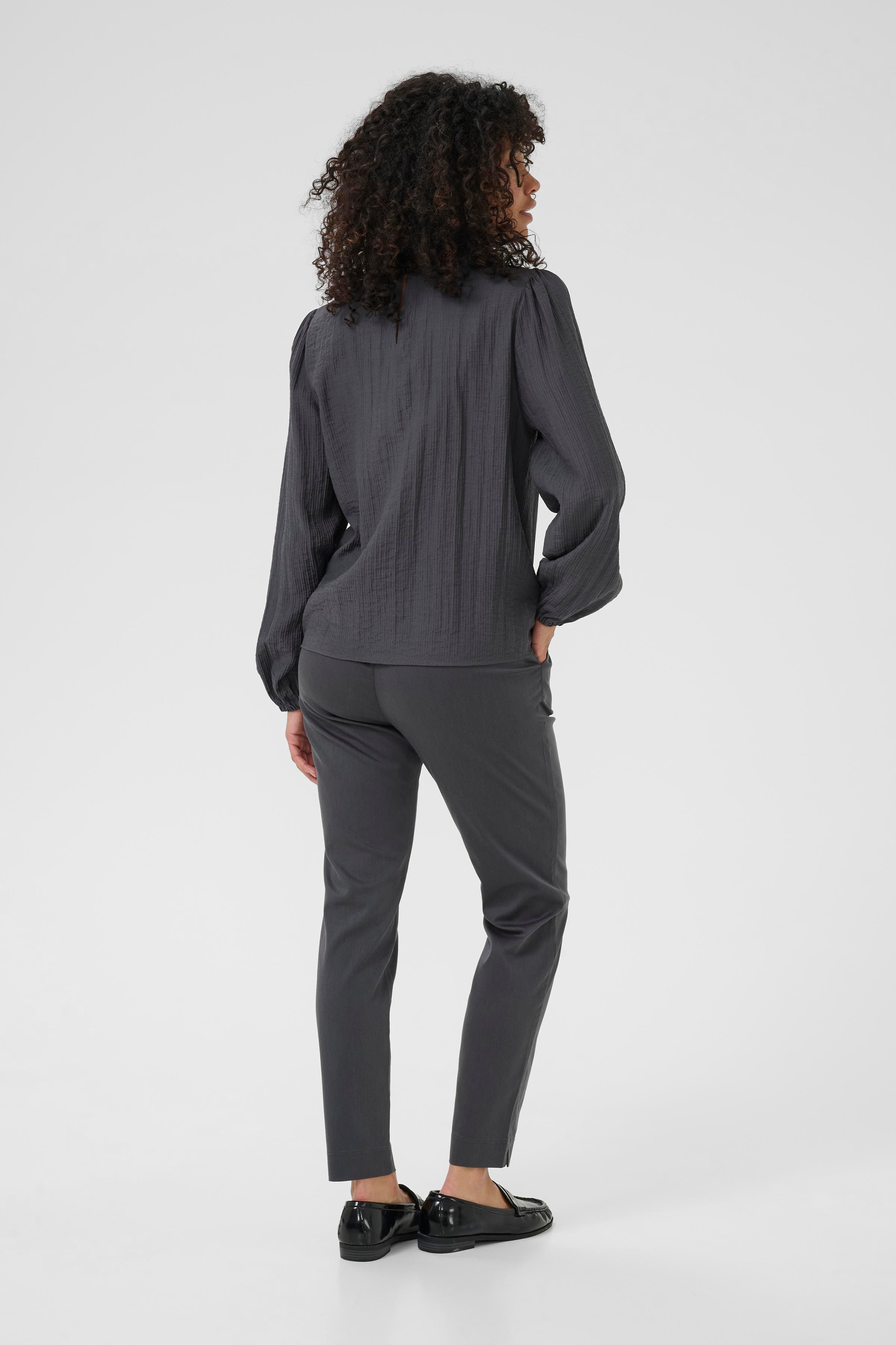 KAvivy Blus LOOKBOOK BACK 10510698-190205