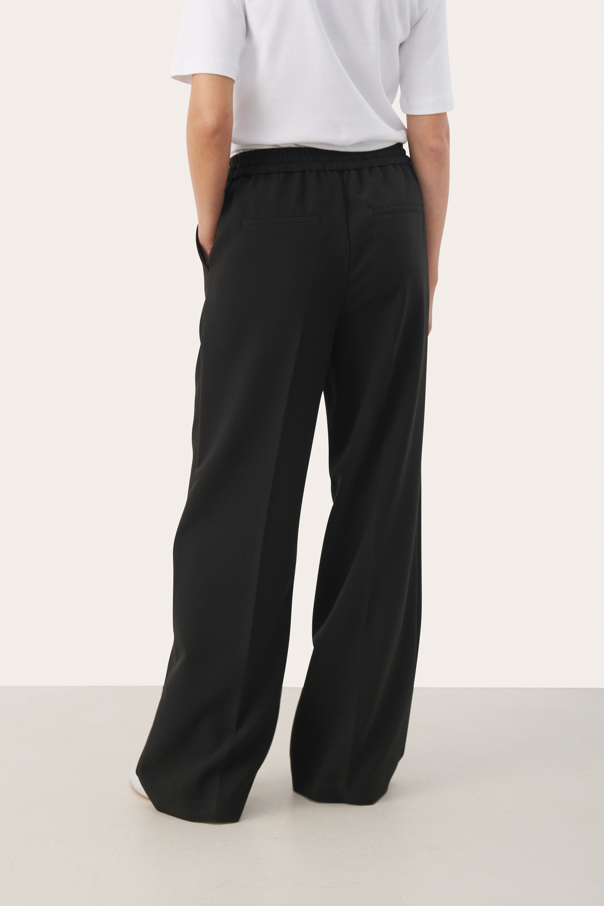 EvalynnPW Suit trousers LOOKBOOK FRONT 30308461-194008