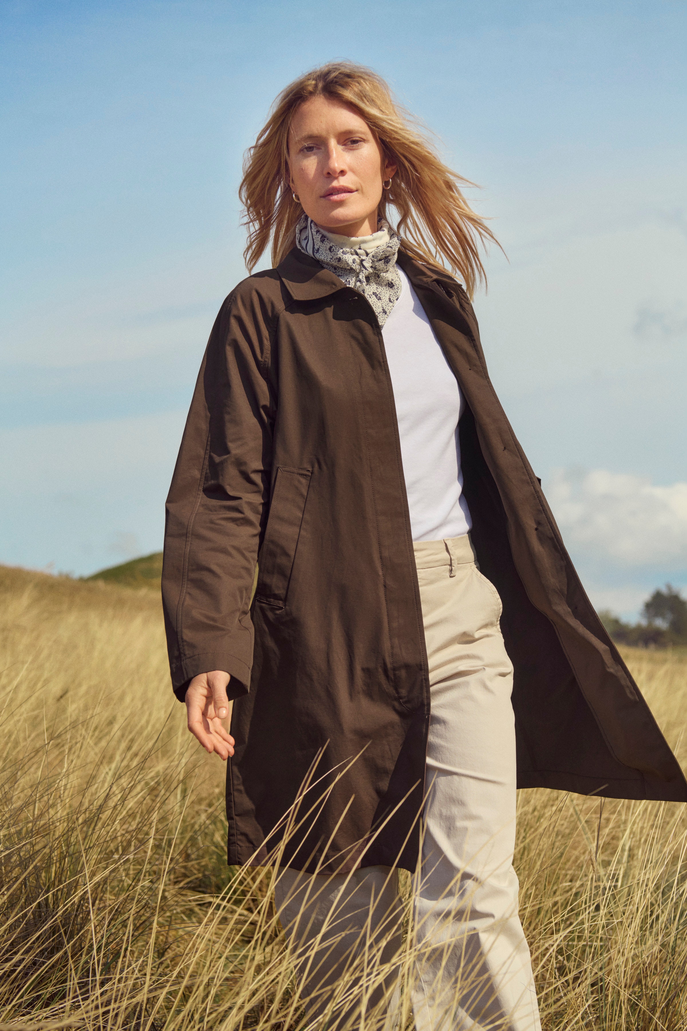 EttiePW Mantel LOCATION NONE 30310343-190912