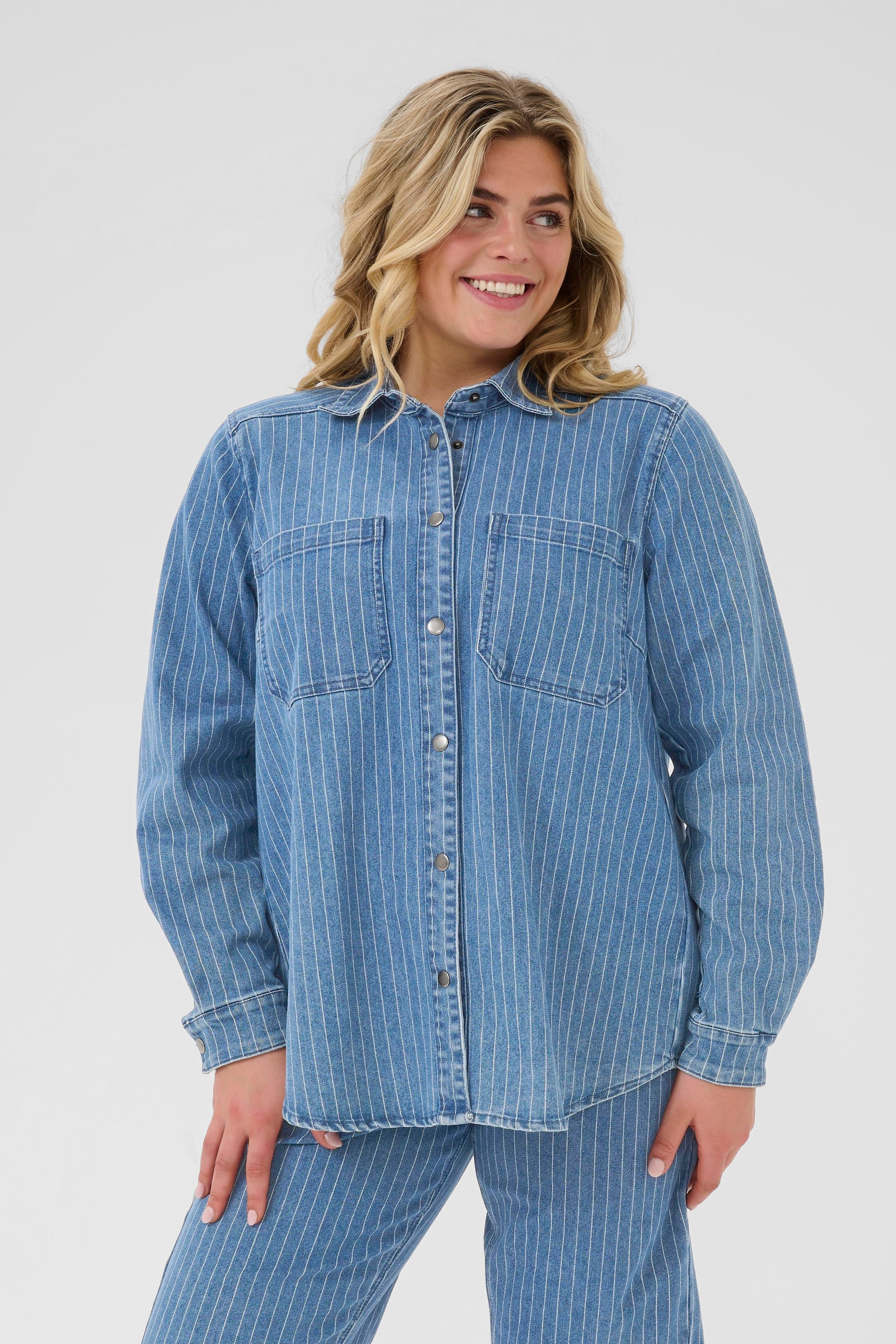 KCreeca Denimhemd LOOKBOOK FRONT 10583736-108347