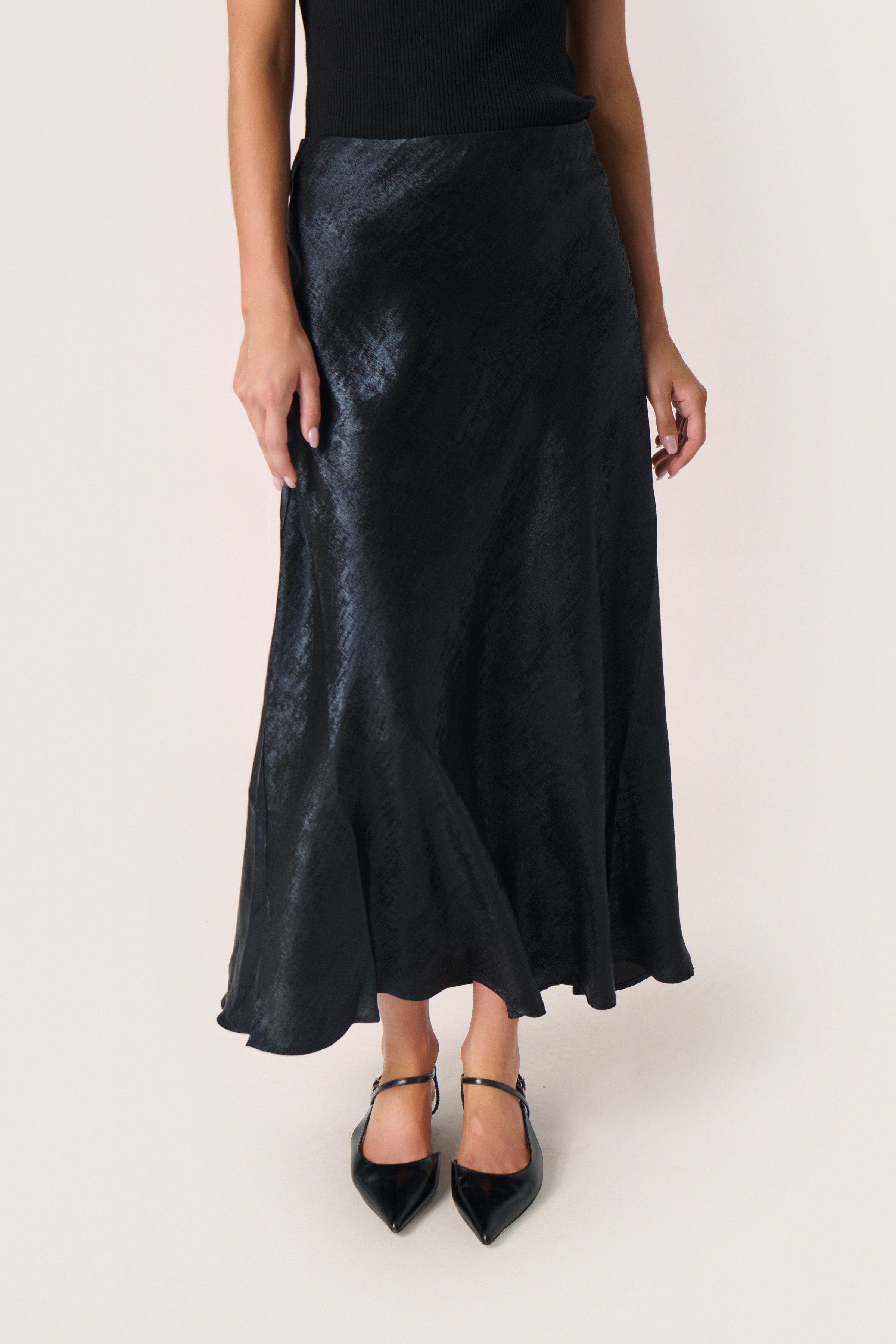 SLElvie Kjol LOOKBOOK FRONT 30408183-194008