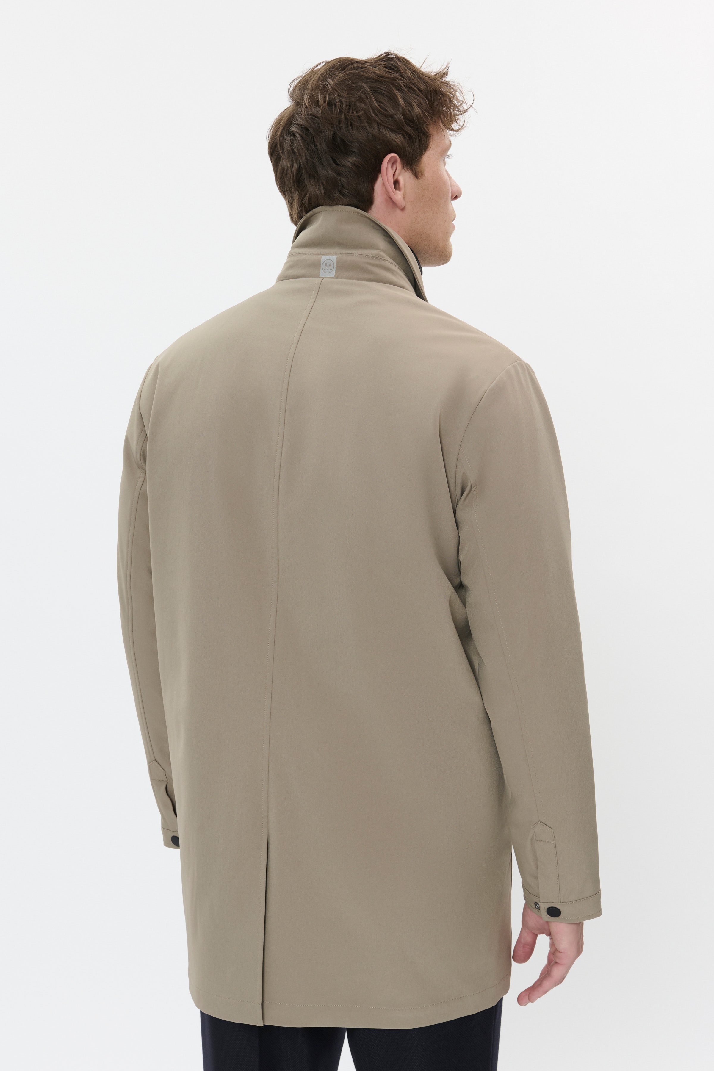 Philman Mantel LOOKBOOK BACK 30203863-181110