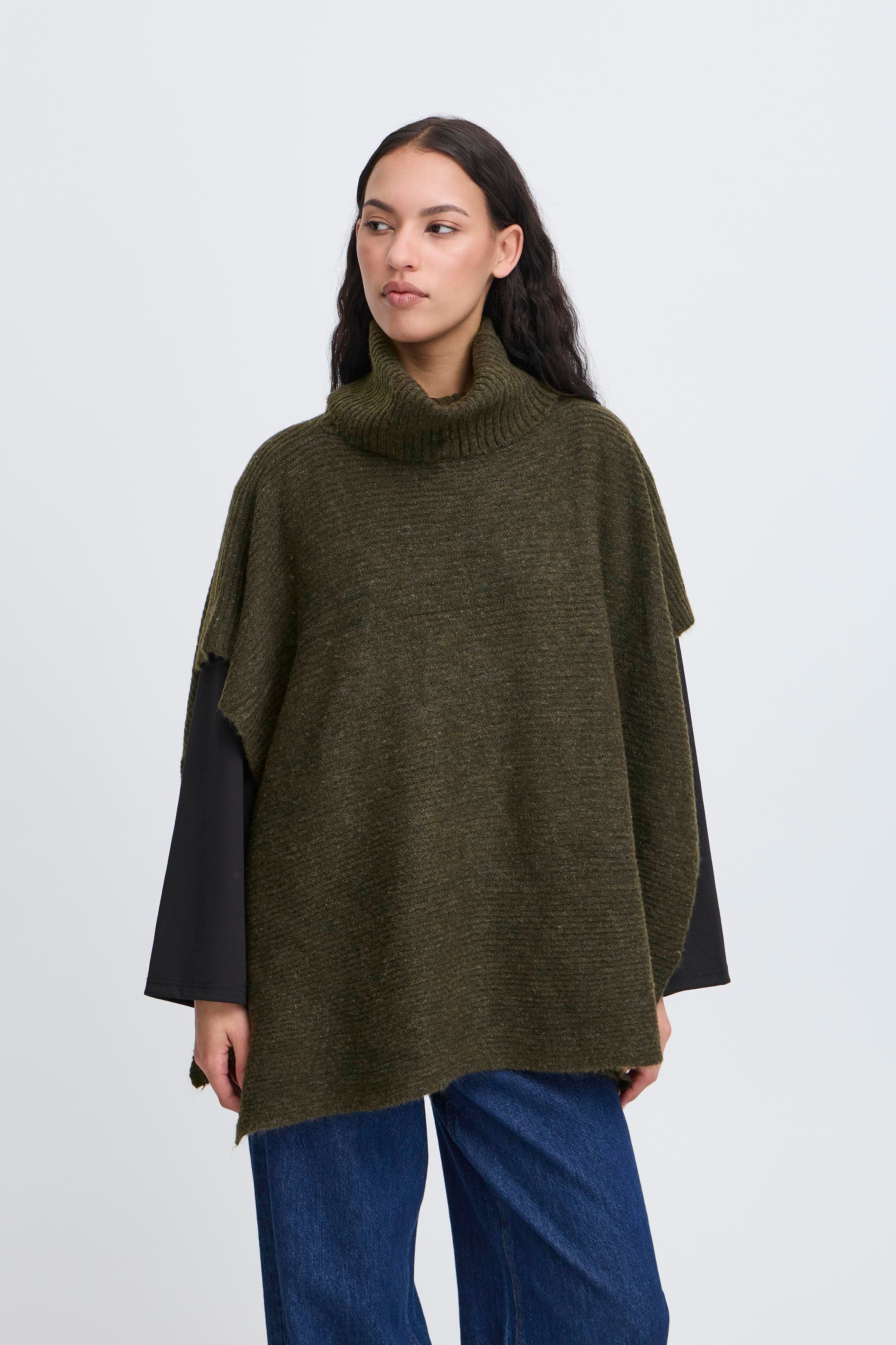 IABALOU Poncho LOOKBOOK FRONT 20119781-190419