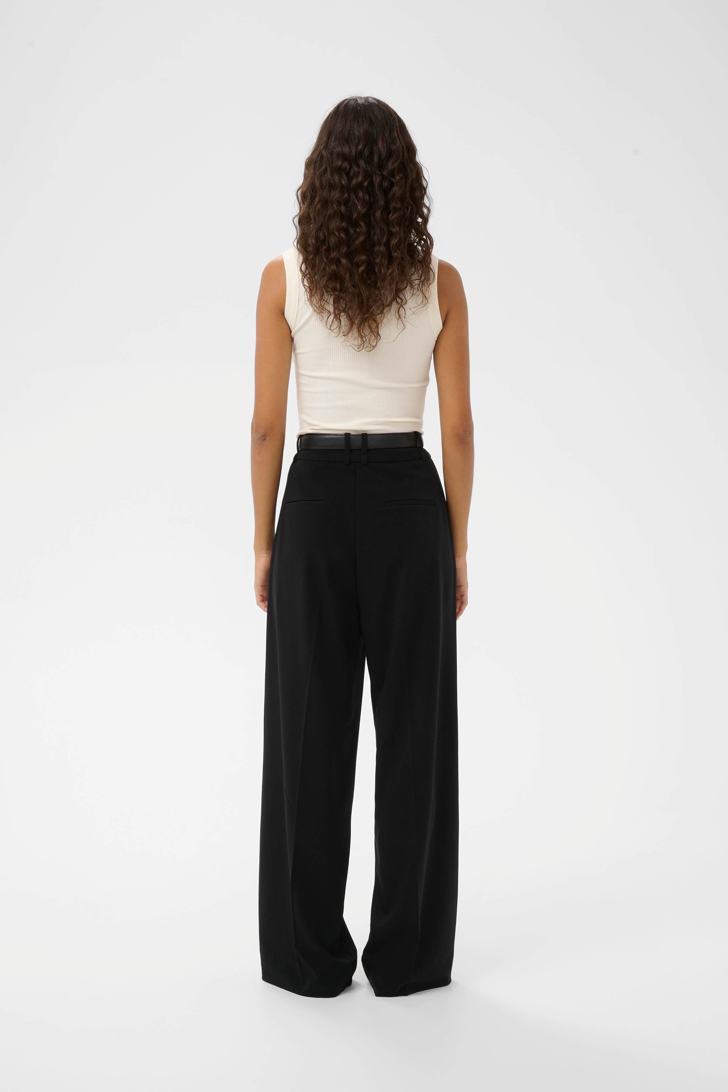 DAGNAIW Turtleneck TOP LOOKBOOK BACK 30106690-110701