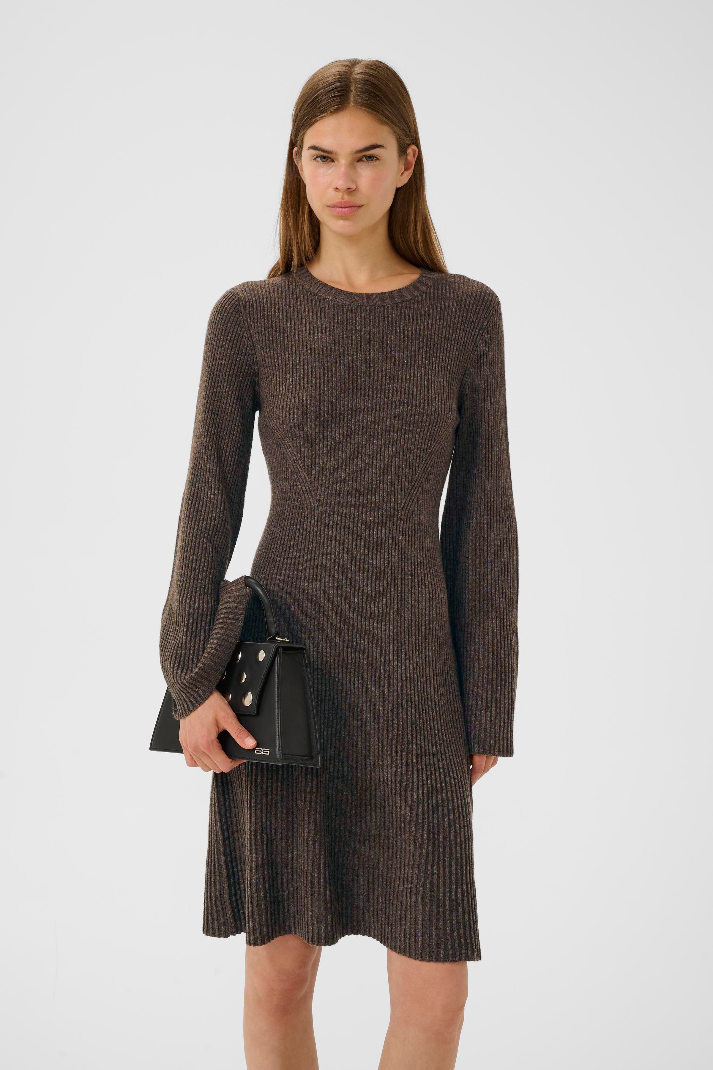 AntaliGZ Klänning LOOKBOOK FRONT 10909319-107959