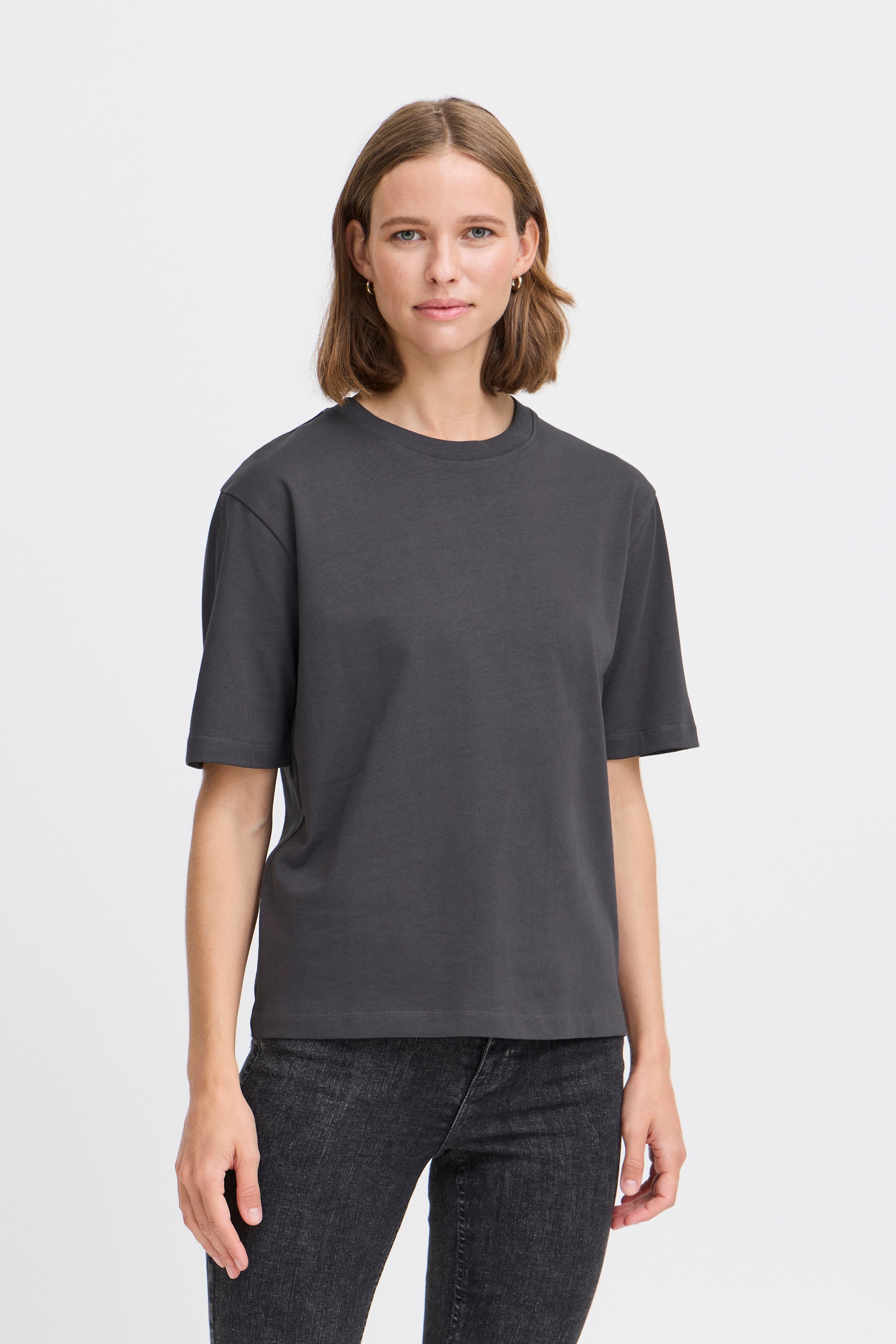 BYTROLLO T-shirt LOOKBOOK FRONT 20814444-190201