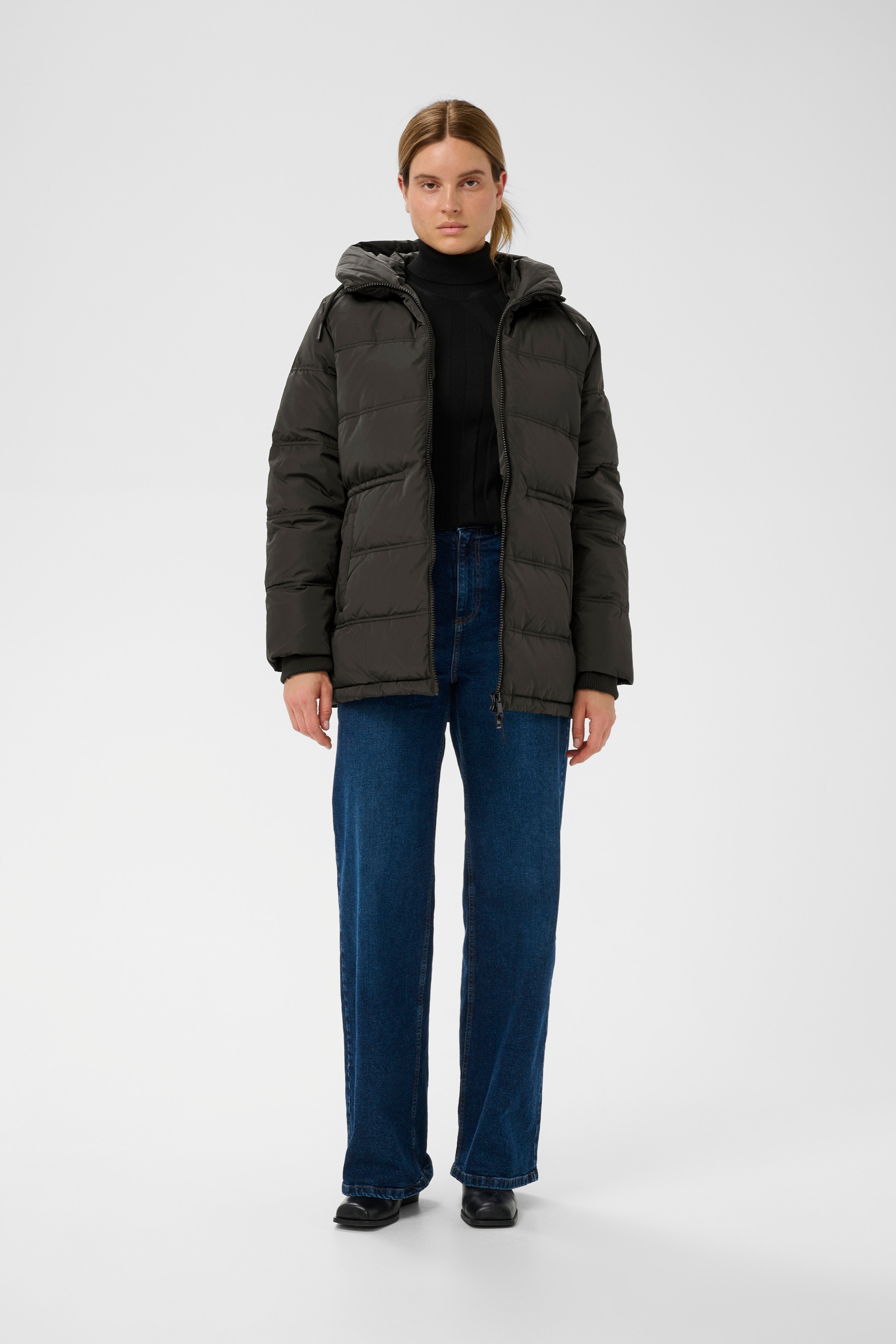 JoleneIW Mantel LOOKBOOK FRONT 30110148-194008