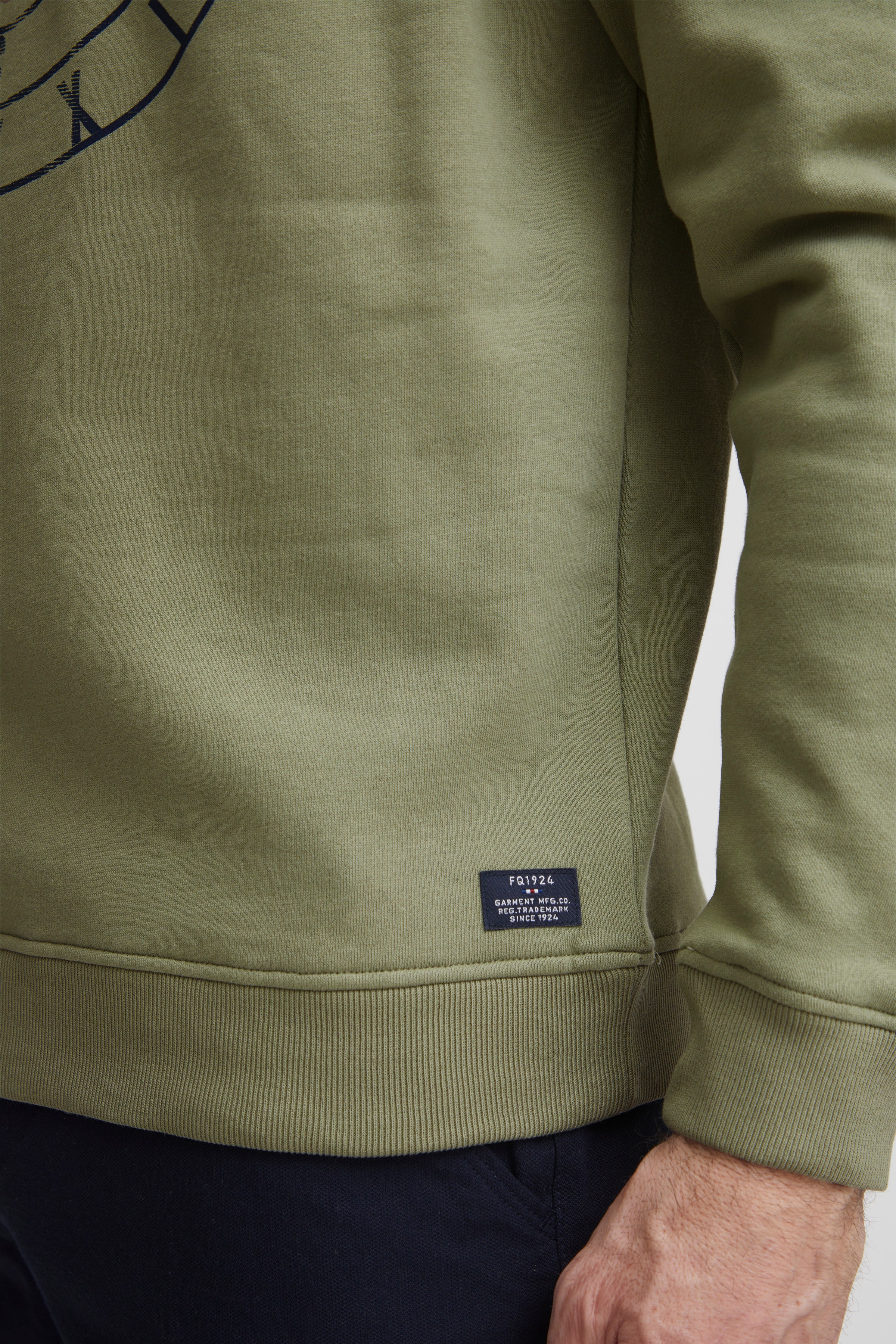 FQWILLIAM Sweatshirt LOOKBOOK DETAIL 21900405-170115