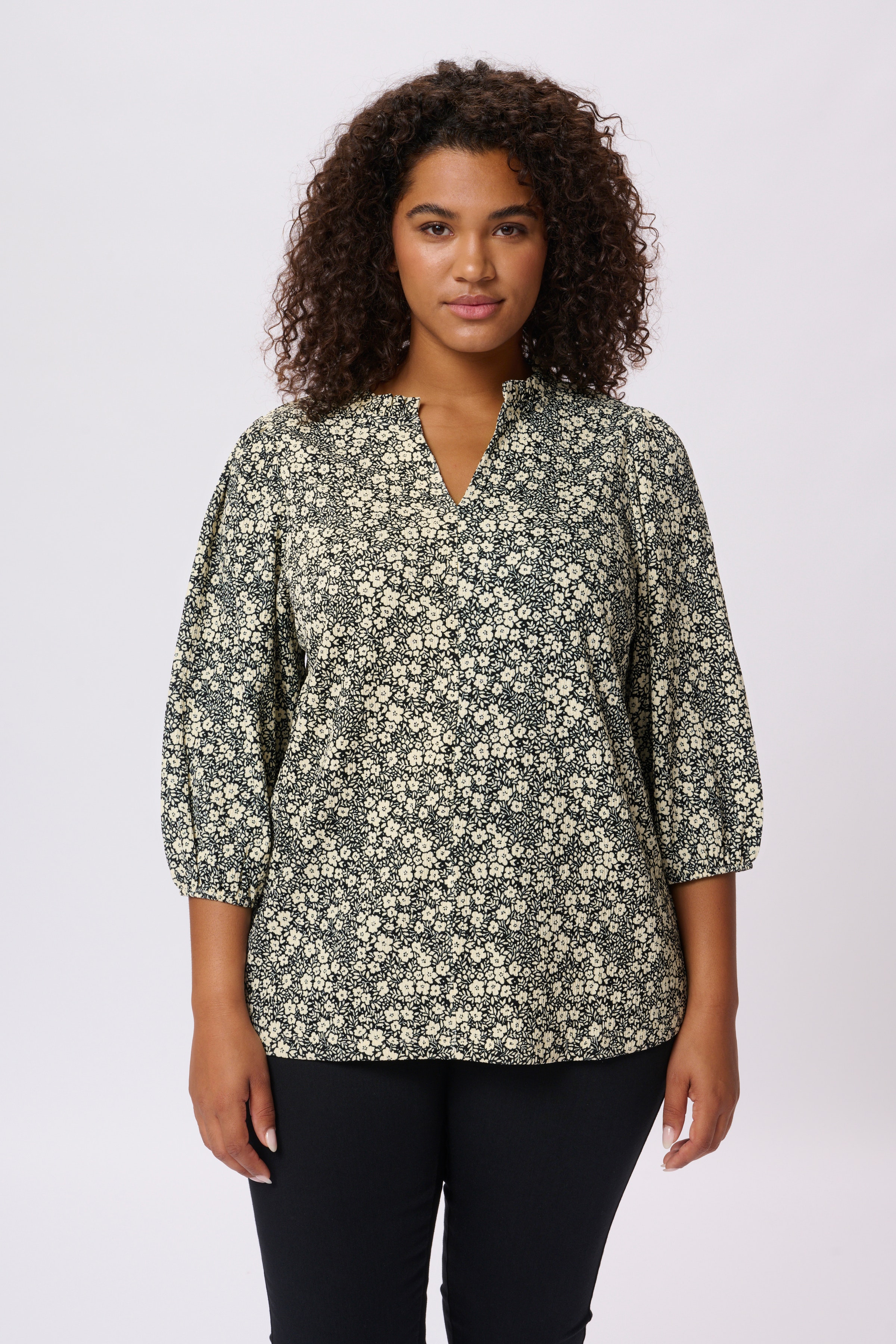 KCkatrina Blouse LOOKBOOK FRONT 10583111-107121