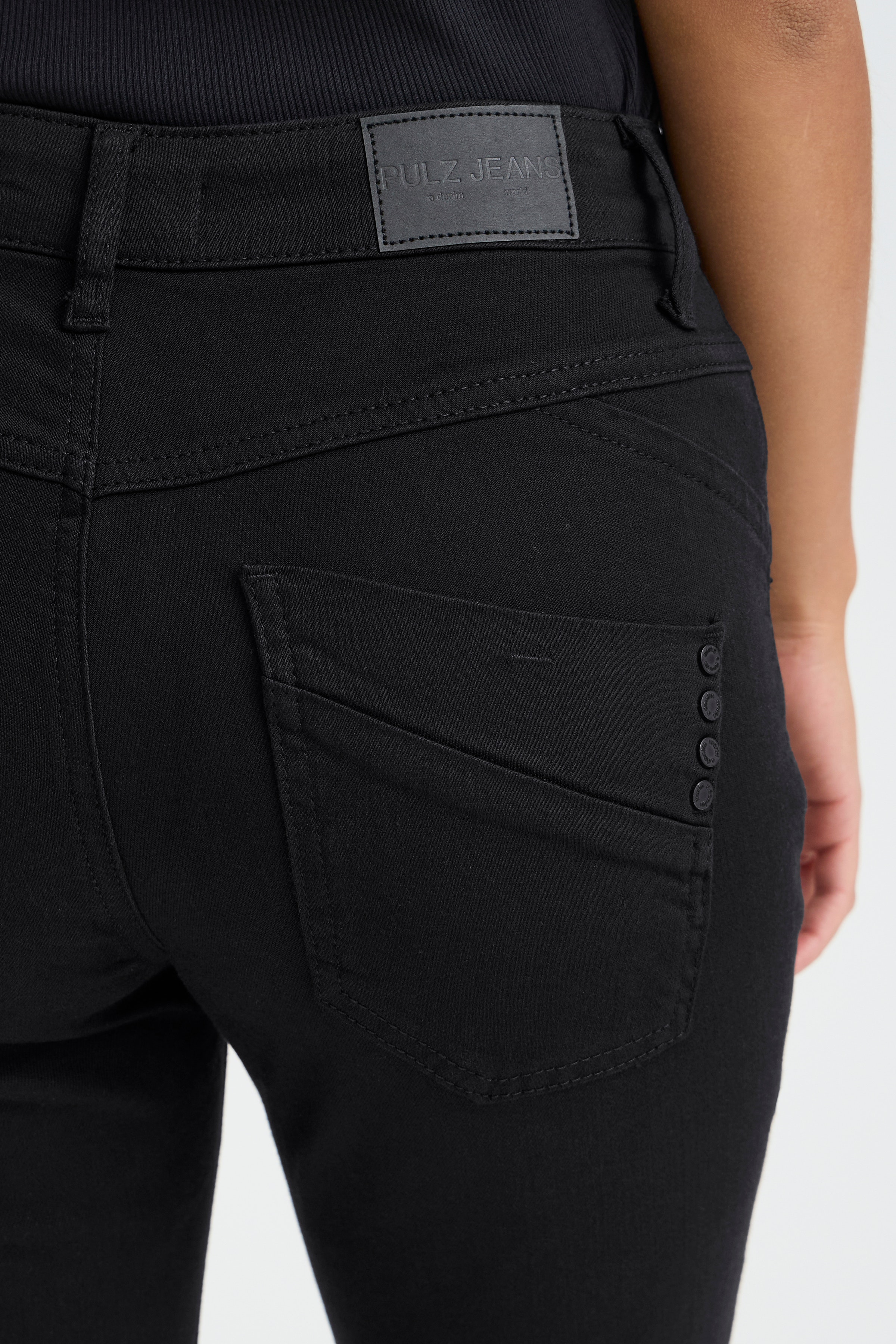 PZCARMEN HW Jeans Skinny Leg LOOKBOOK DETAIL 50205664-200004