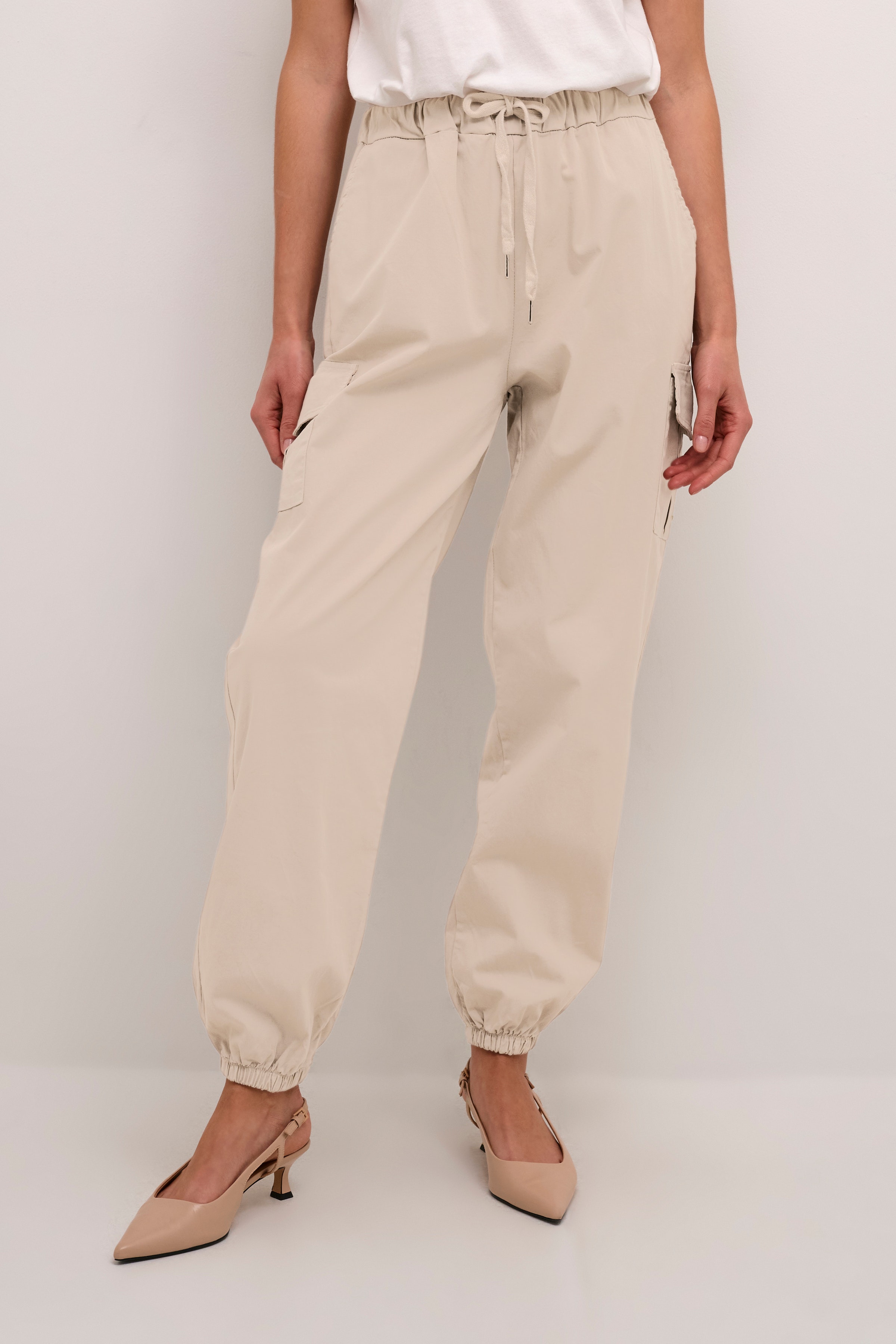 CRYvette Hose LOOKBOOK FRONT 10613450-151305