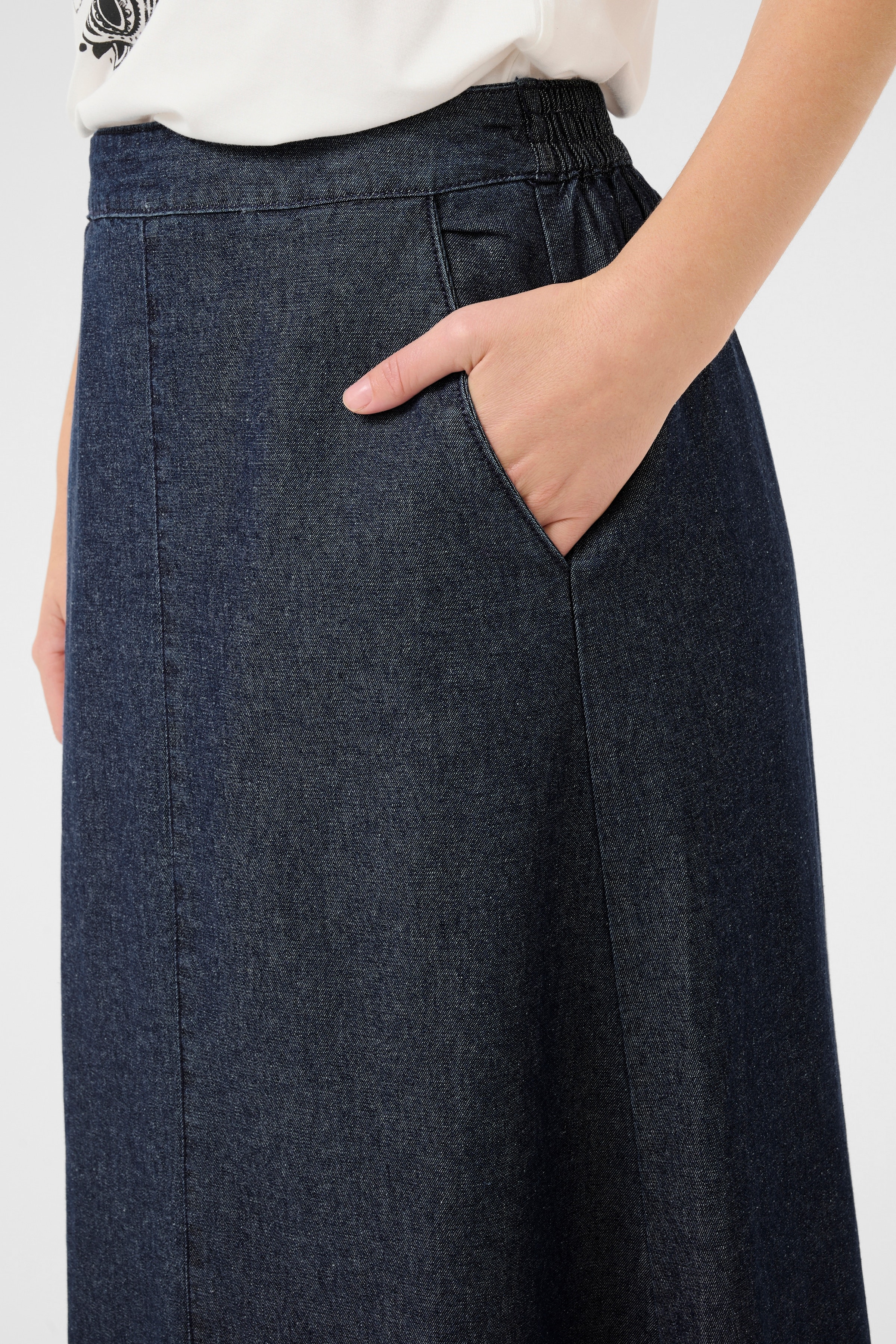 BPalice Kjol LOOKBOOK DETAIL 10590940-107757B