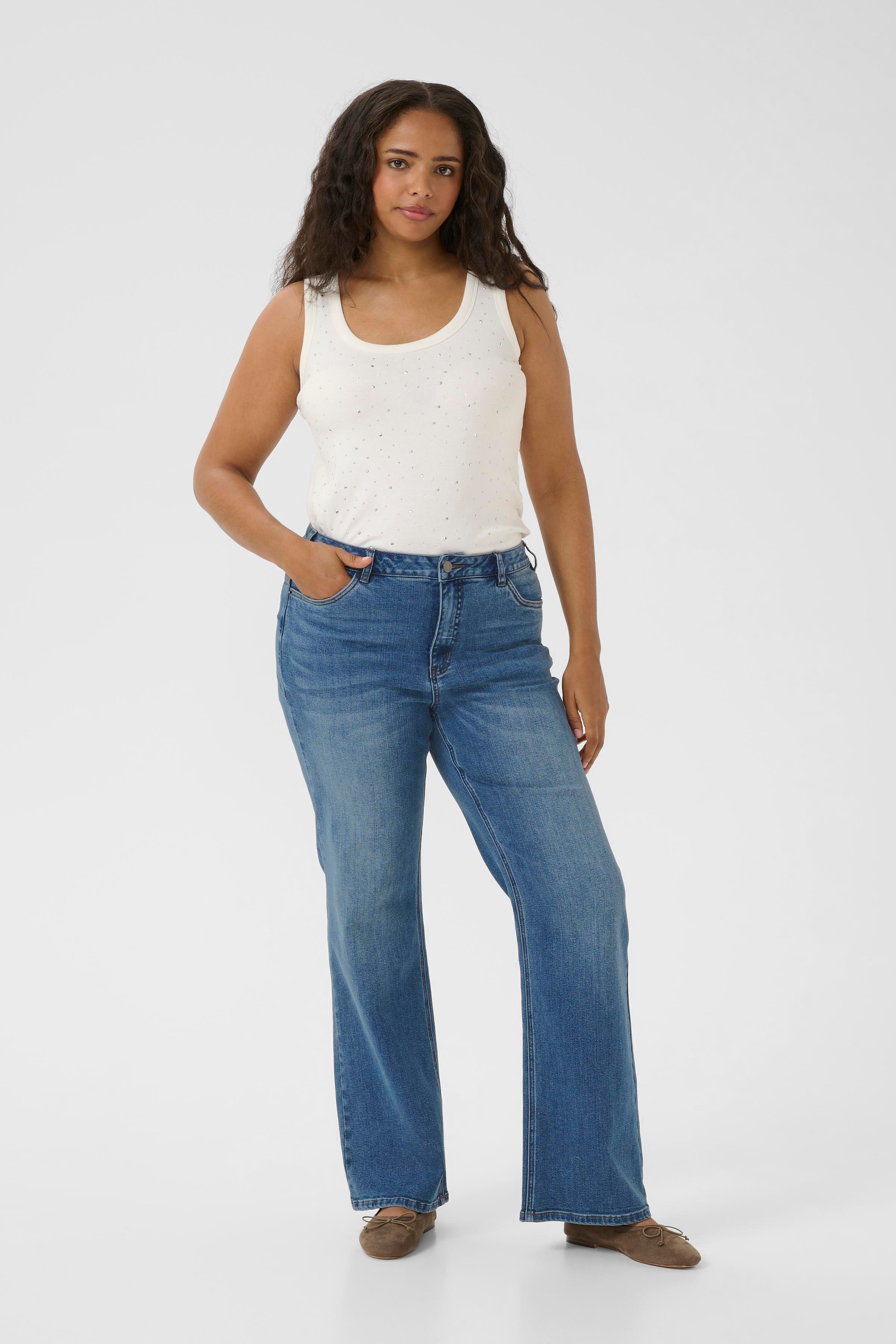 KCflora Jeans LOOKBOOK FRONT 10583711-102272
