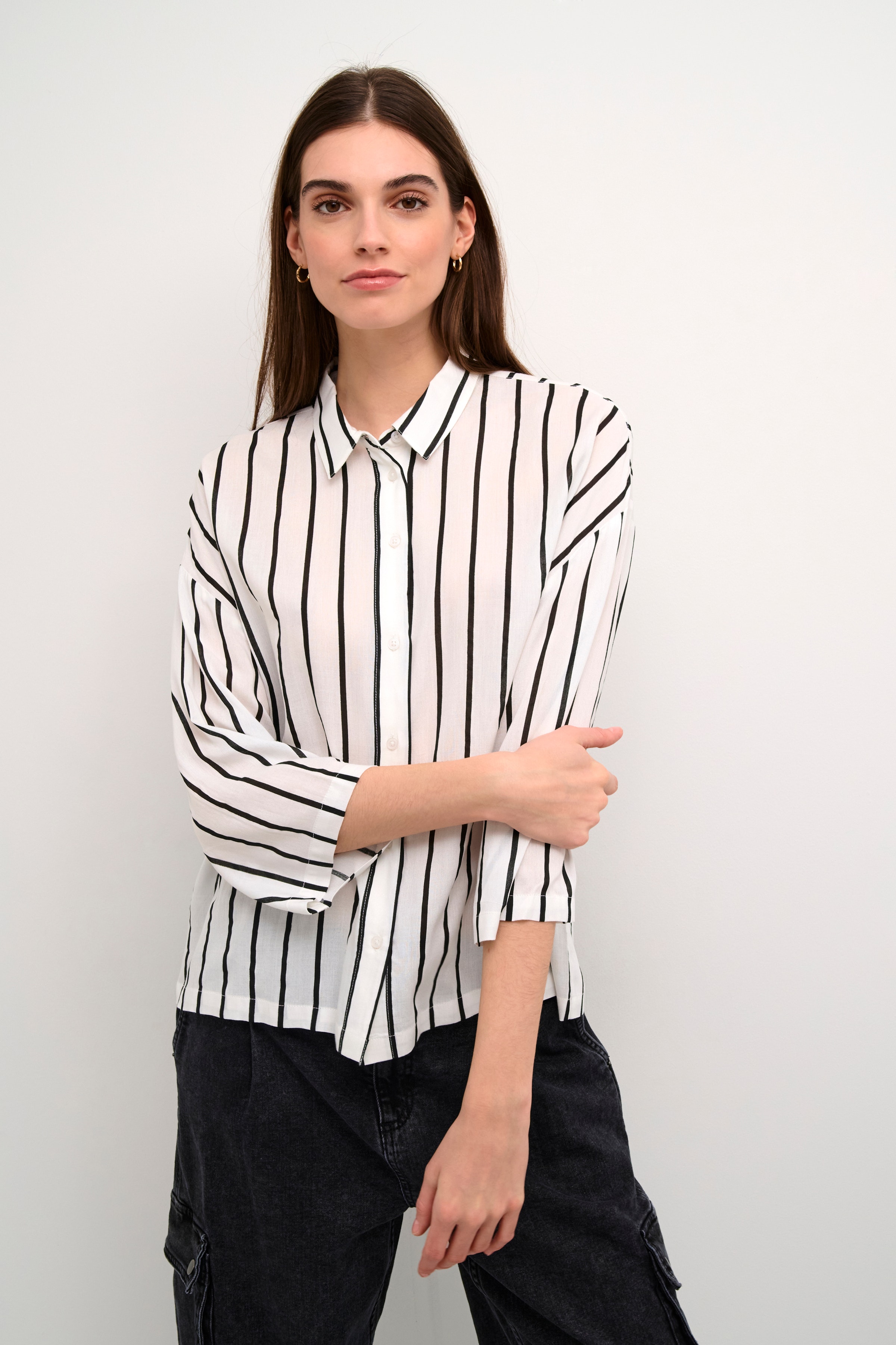 KAbeathe Shirt LOOKBOOK FRONT 10508897-106179