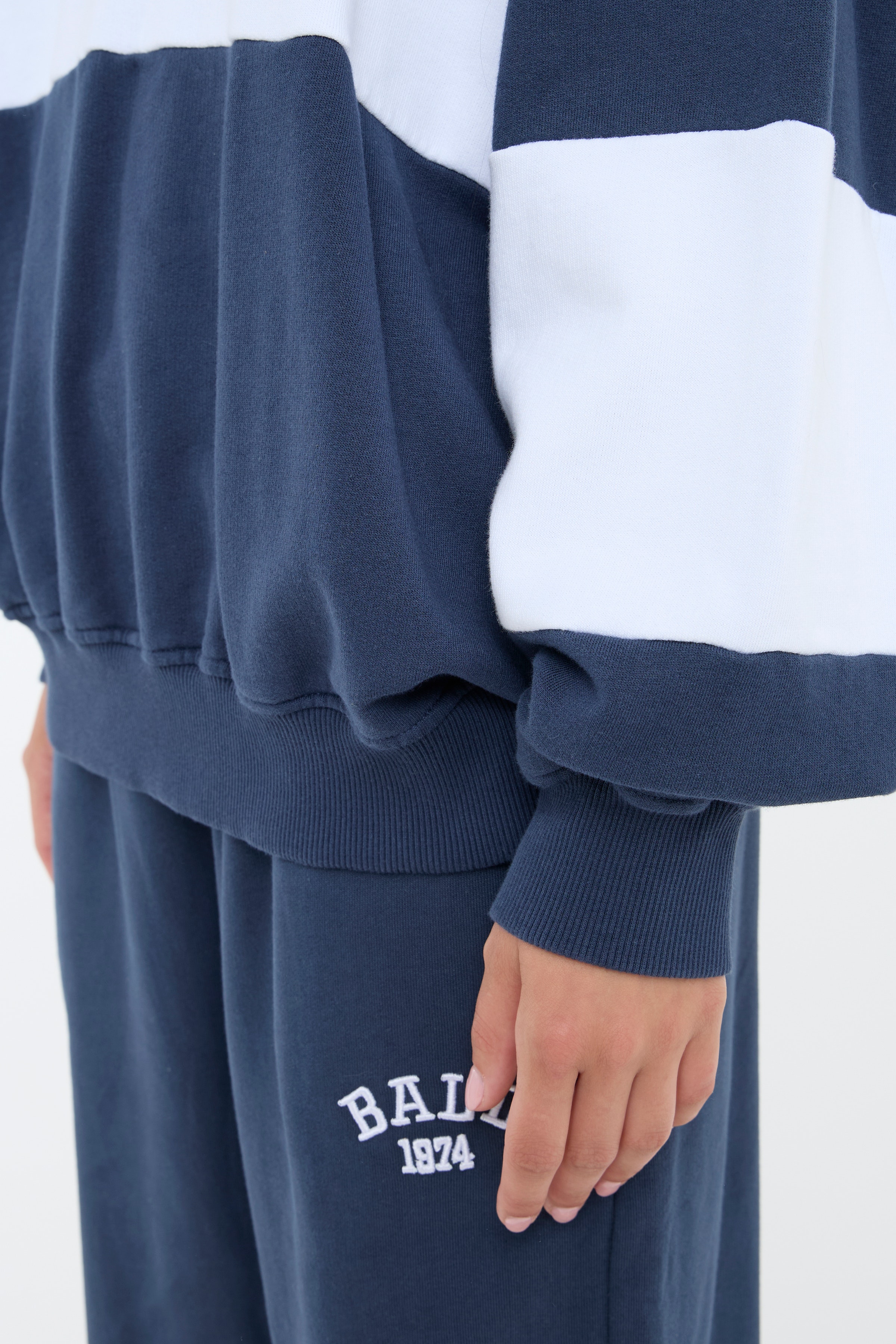 BAROBINSON Sweatshirt LOOKBOOK DETAIL 50405002-193921