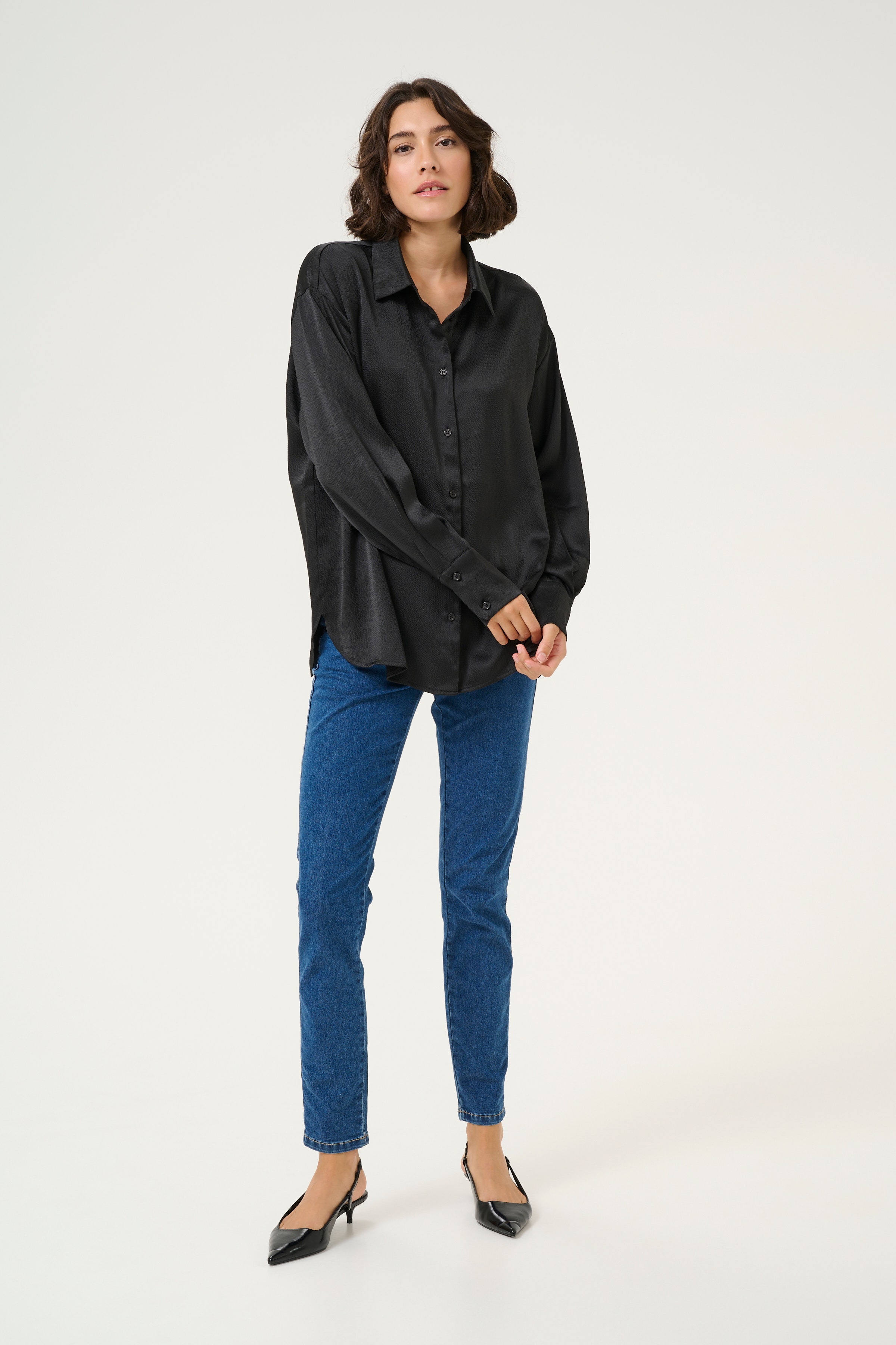 KAdonna Shirt LOOKBOOK FRONT 10509248-100121