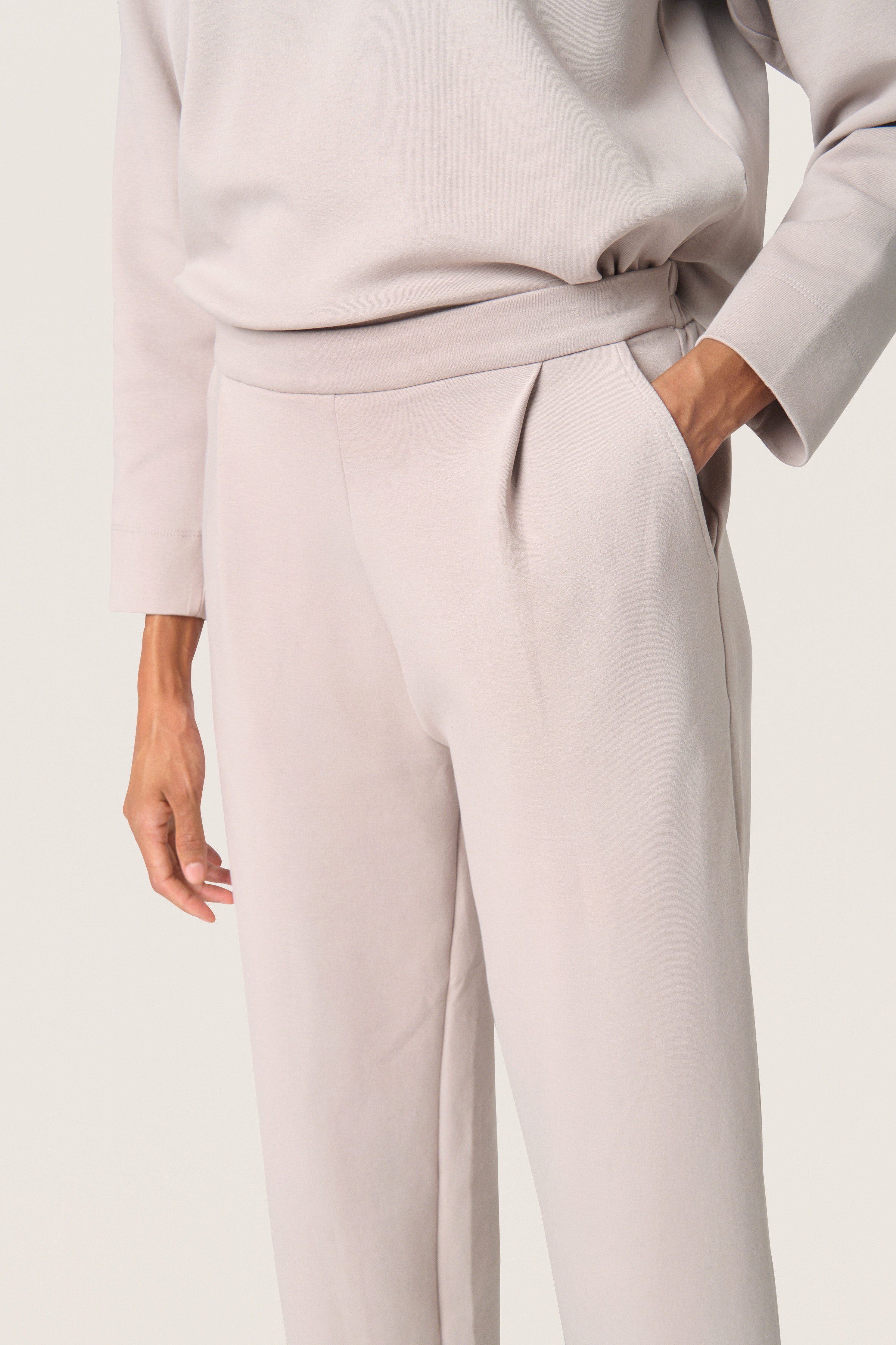 SLMagana Trousers LOOKBOOK DETAIL 30407910-153800