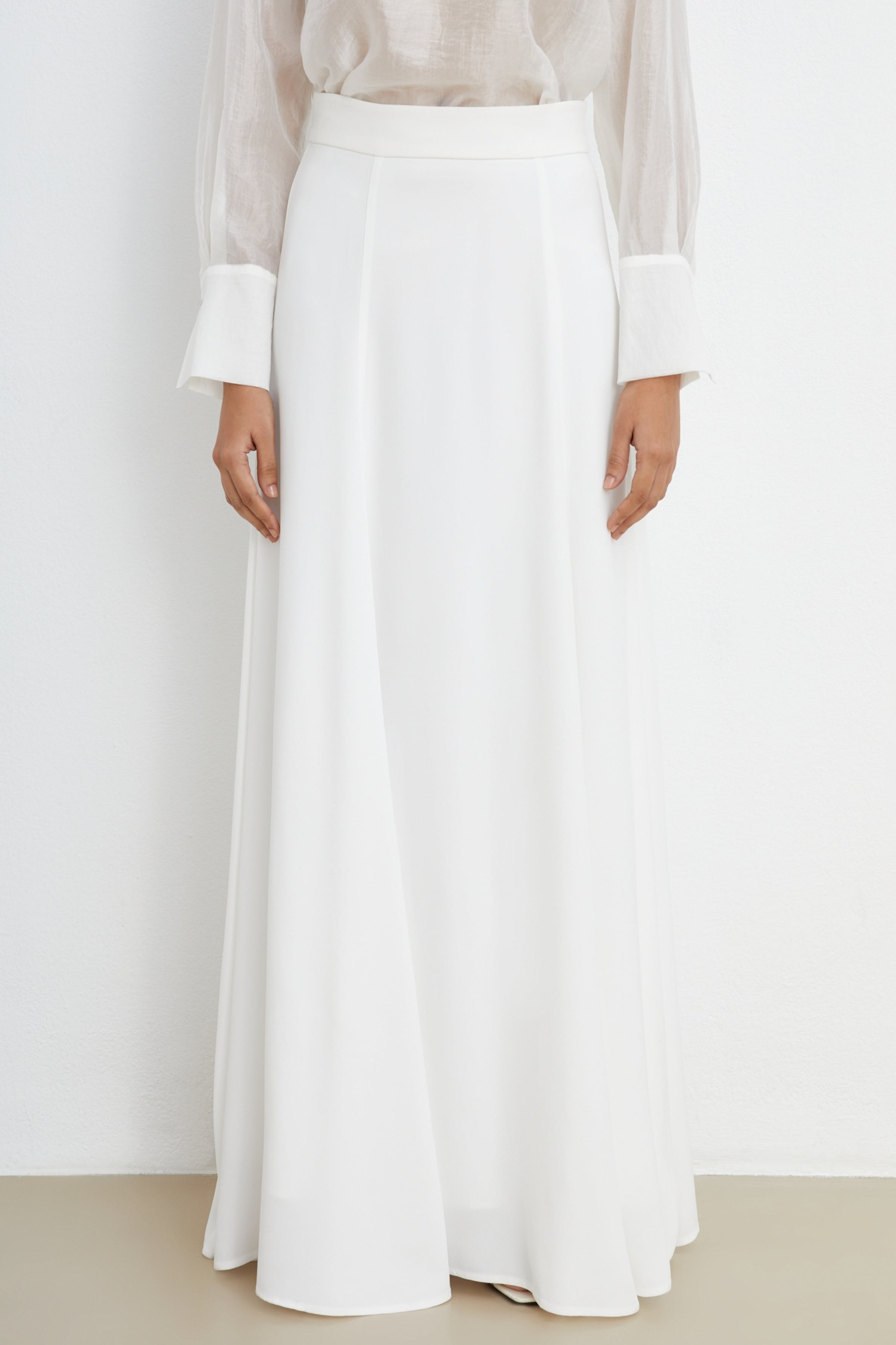 SIRENA Skirt LOOKBOOK FRONT 30600452-WH010