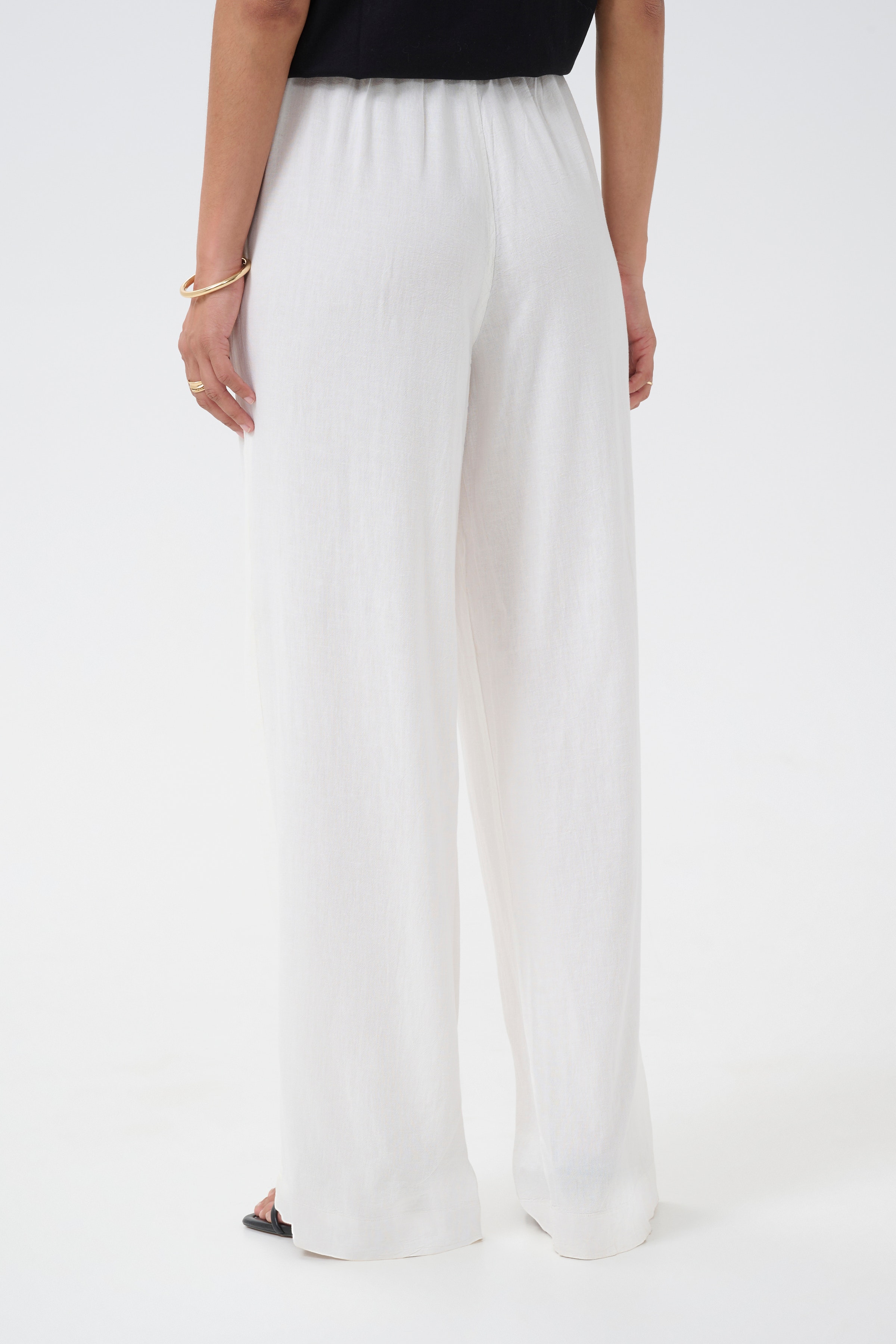 KAmilia Linen trousers LOOKBOOK BACK 10508314-110602