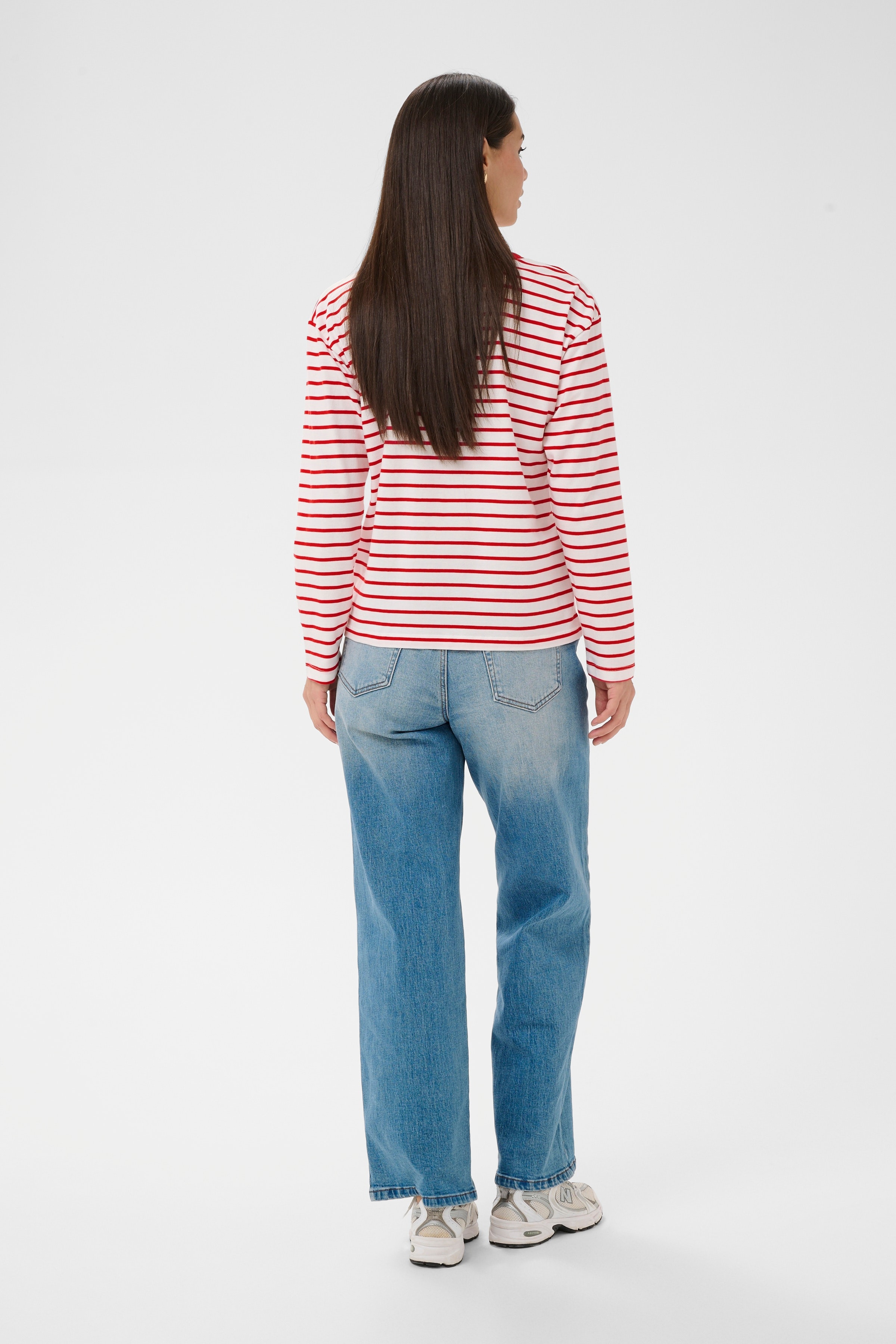 KAcara T-shirt LOOKBOOK BACK 10511914-109615