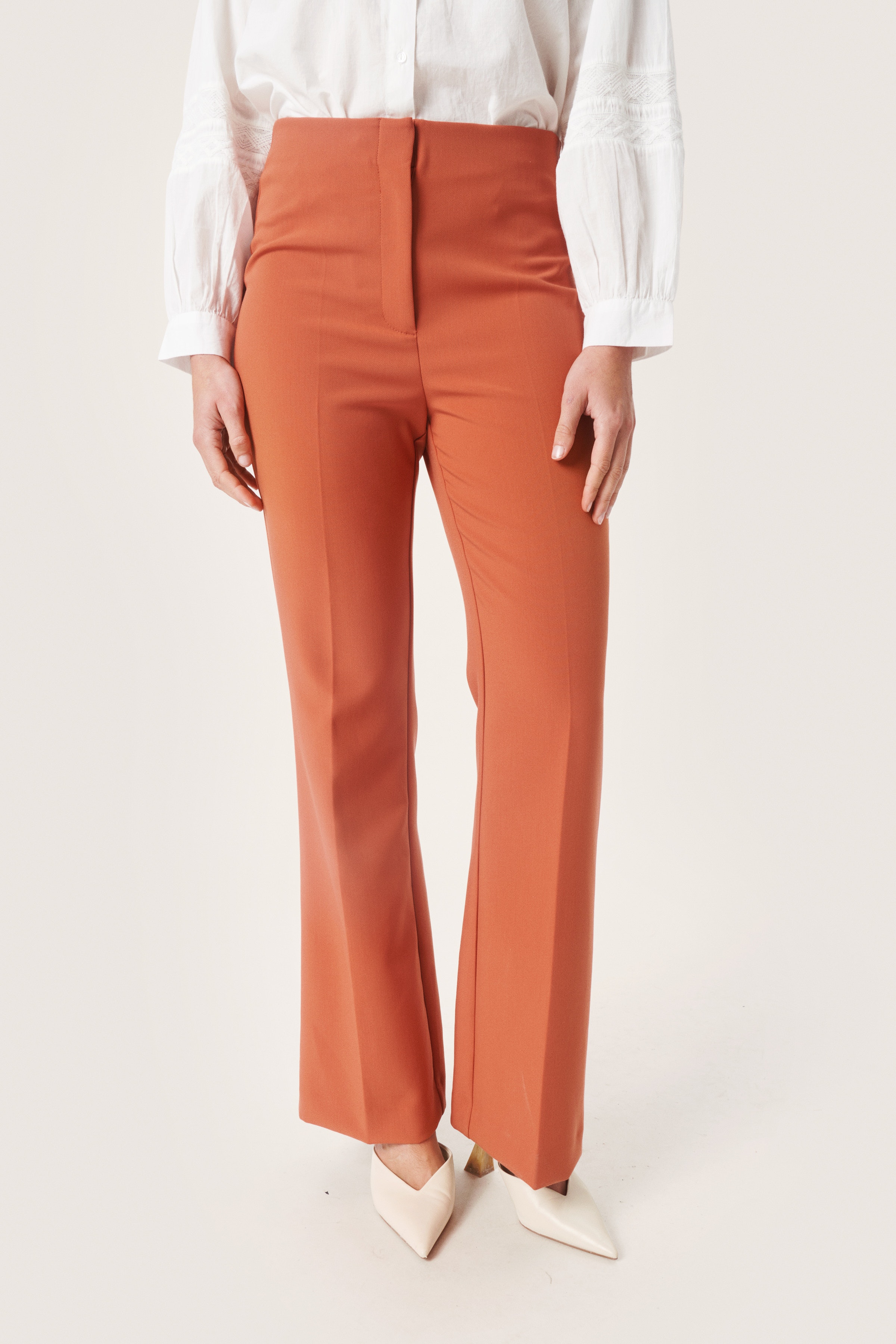 SLCorinne Trousers LOOKBOOK FRONT 30405801-181343