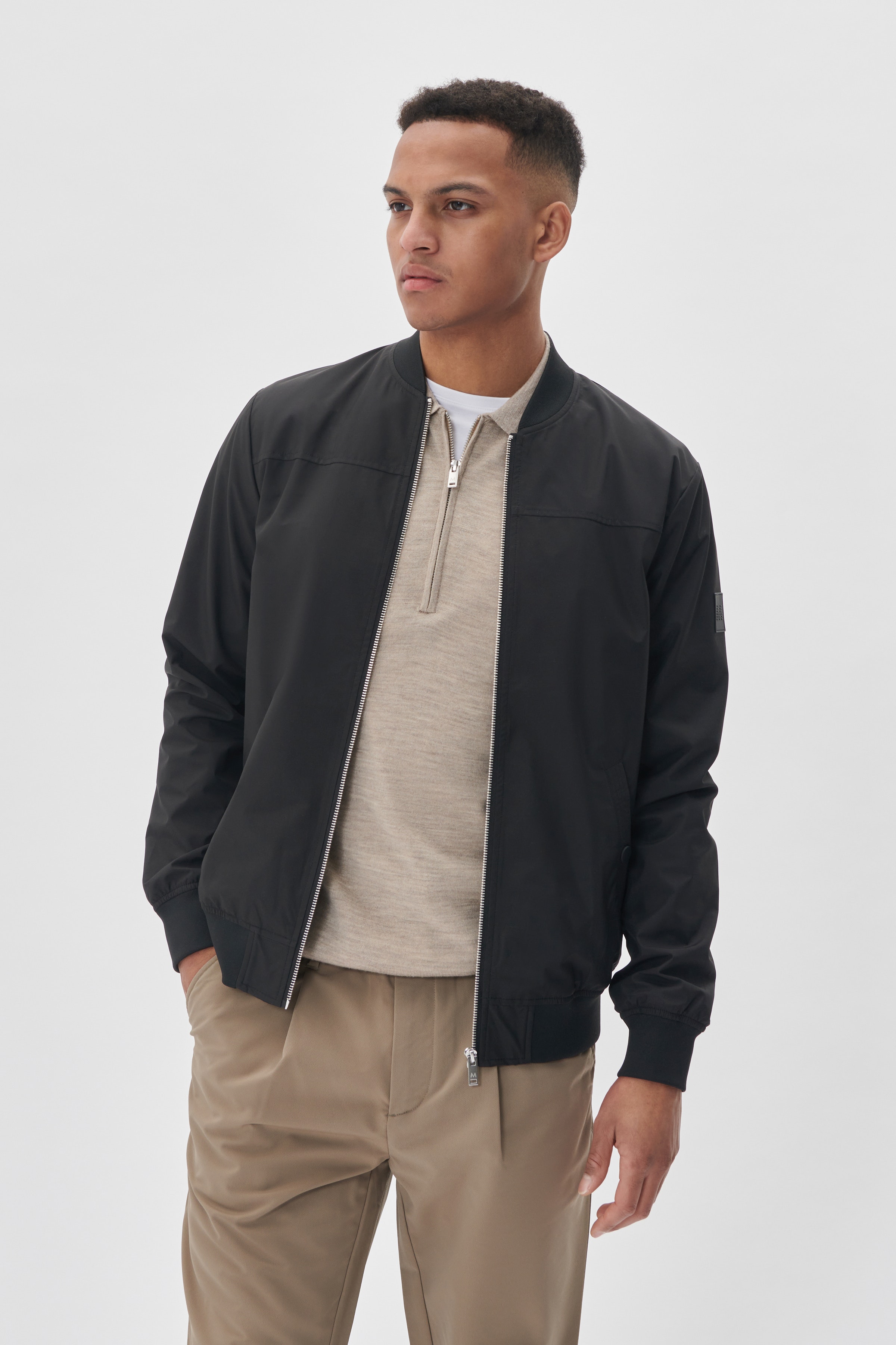 MAclay Bomber Jacket LOOKBOOK FRONT 30205869-300275