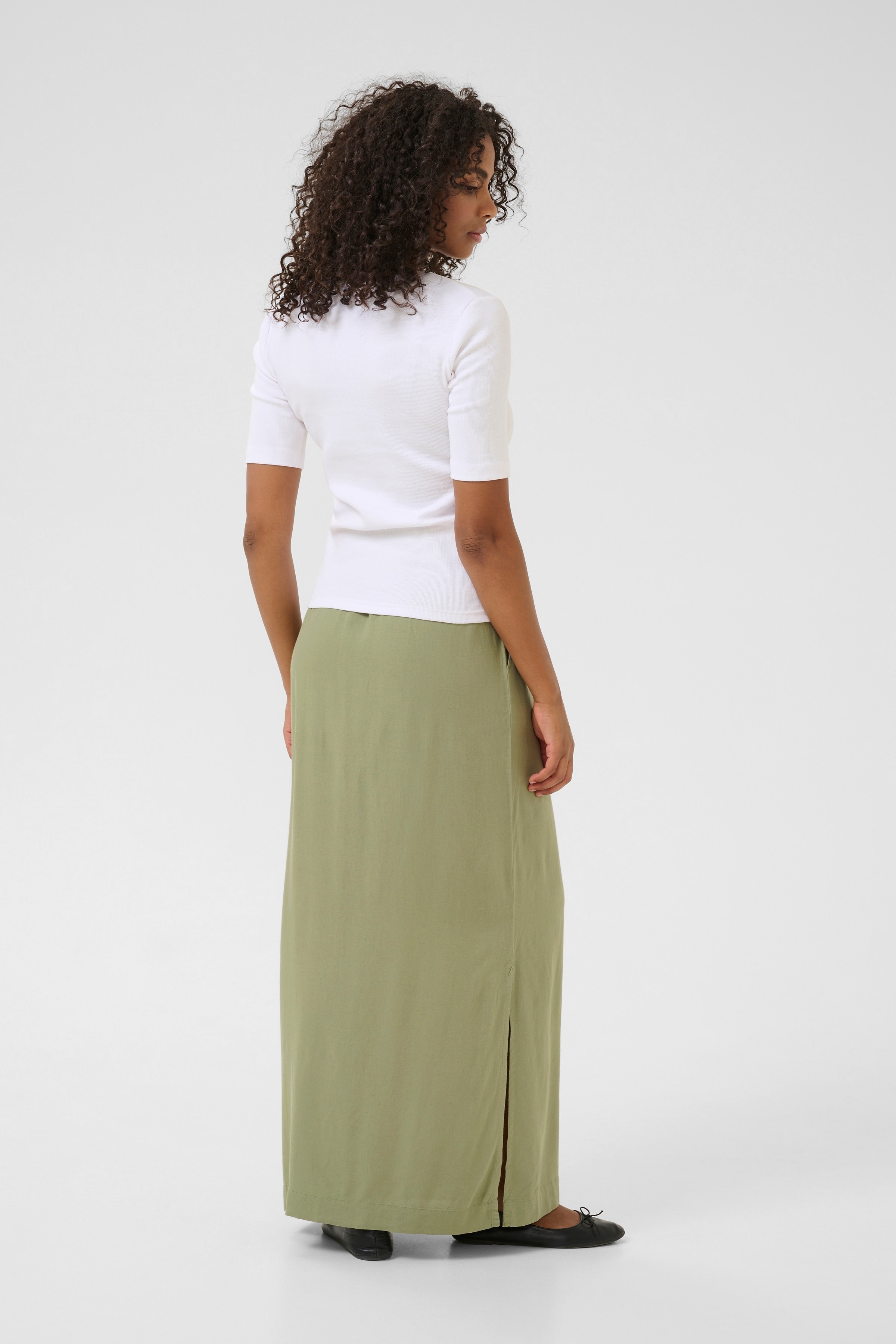 KAmilia Lin Skjørt LOOKBOOK FRONT 10509664-170115