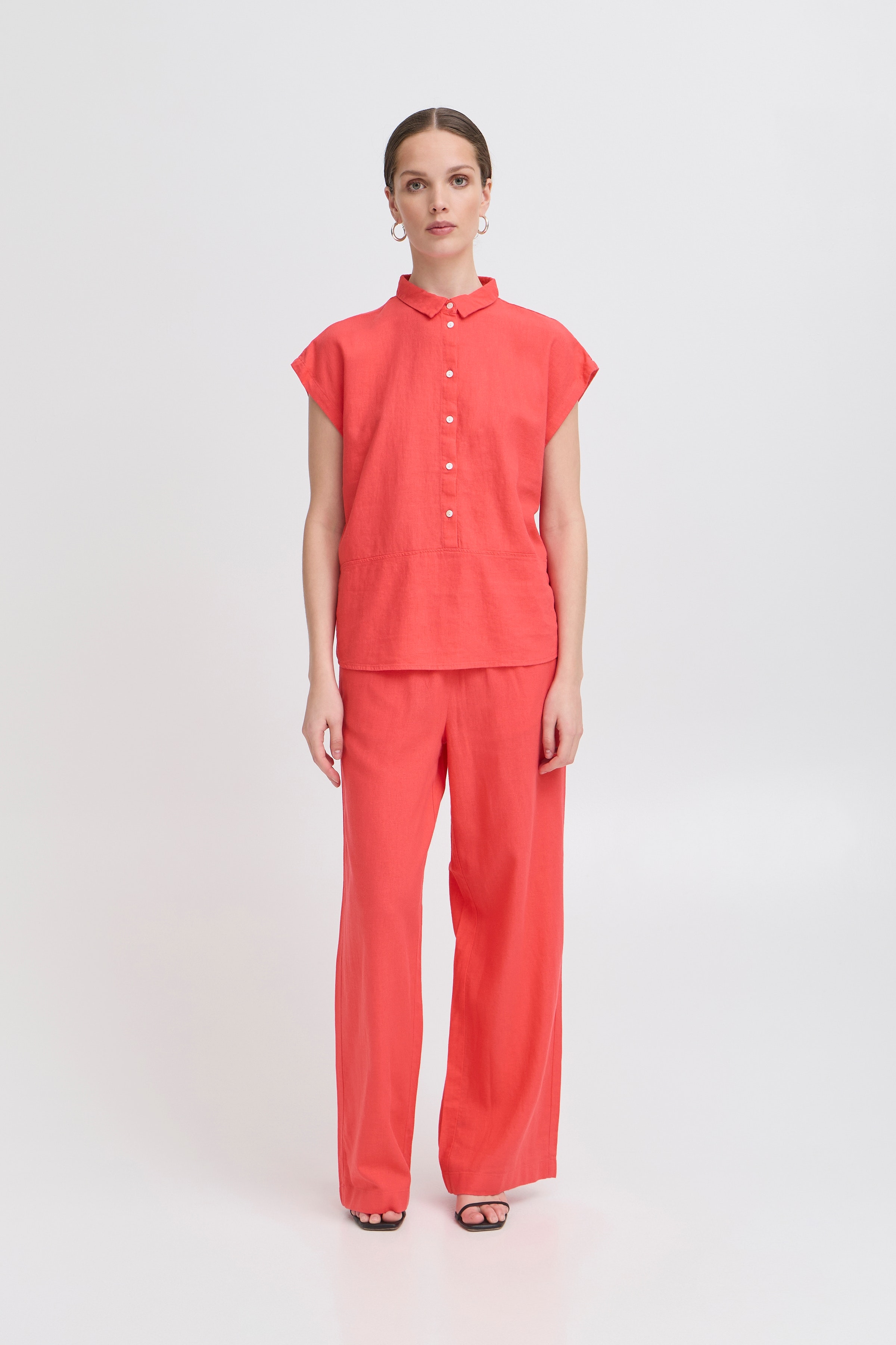 IHLINNO Kortermet bluse LOOKBOOK FRONT 20122922-171753