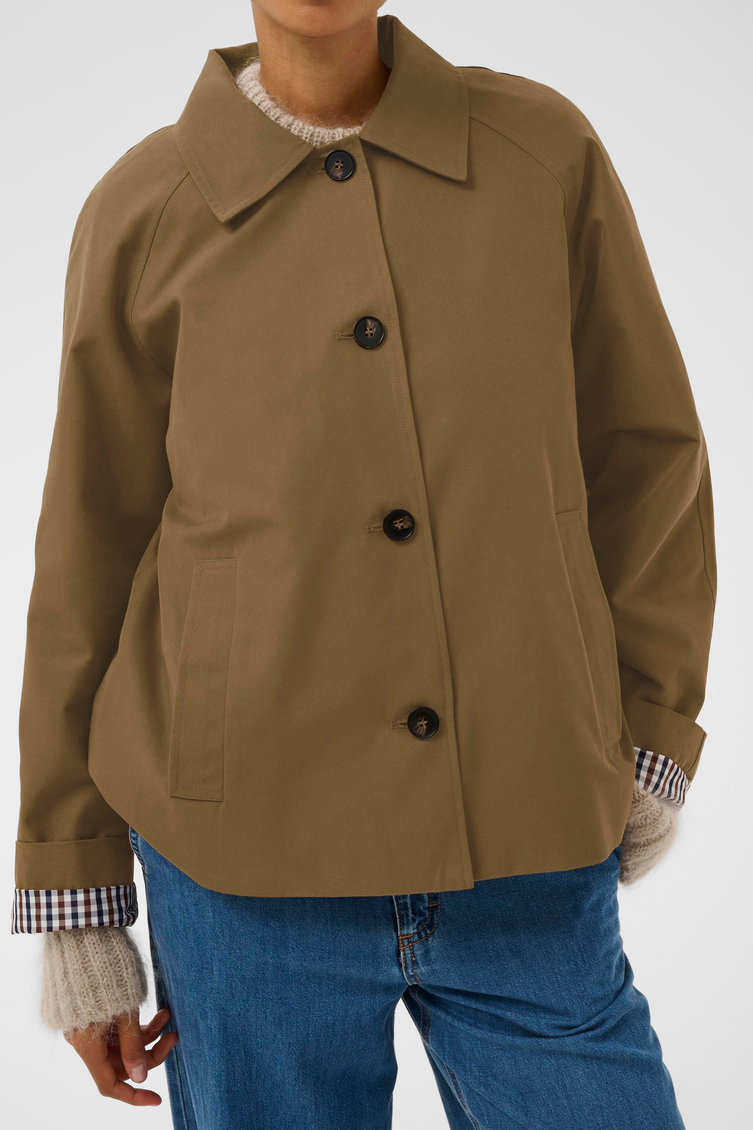 AlinnaPW Outerwear LOOKBOOK DETAIL 30310600-181015