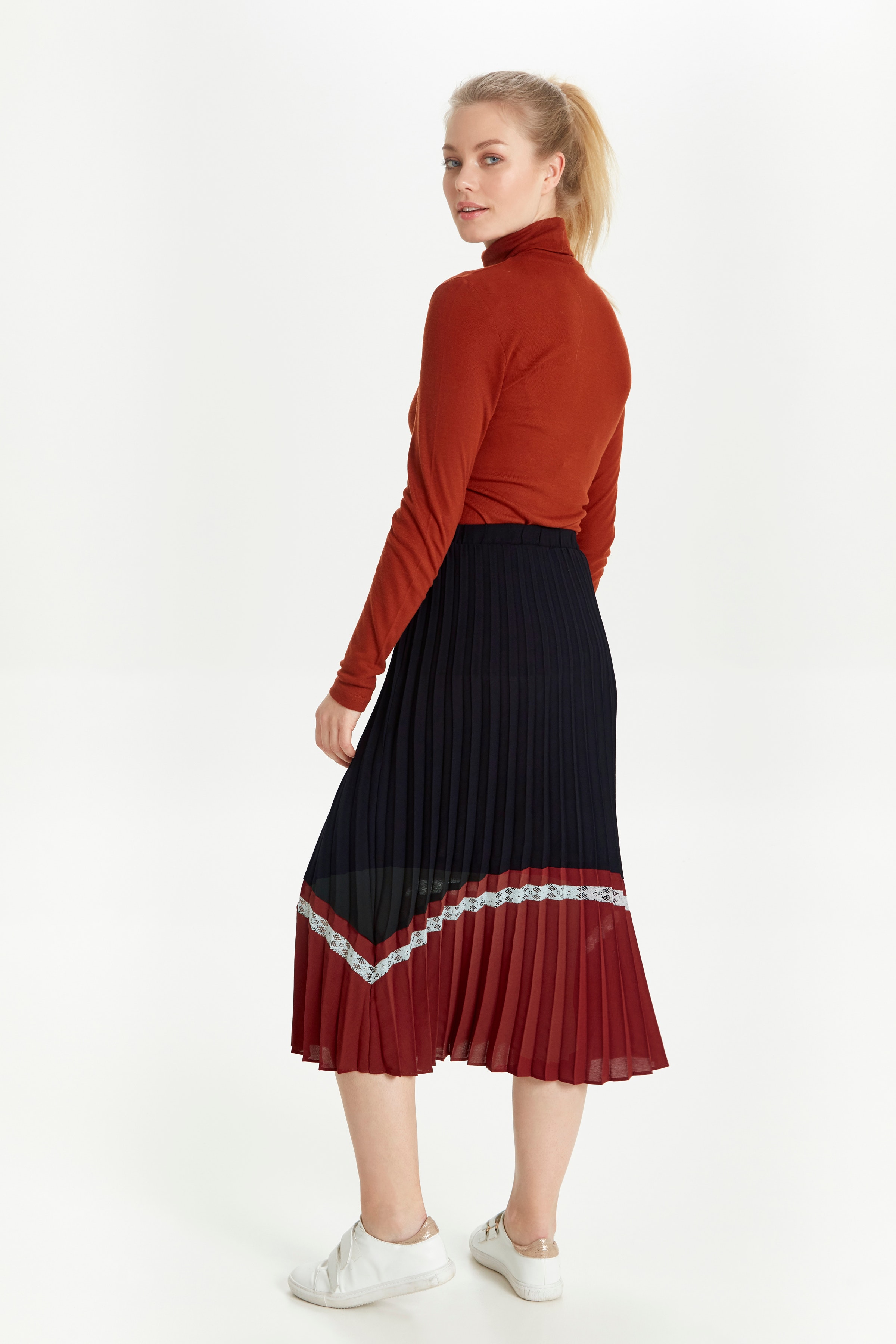 BYGilli Skirt LOOKBOOK FRONT 20806094-80001