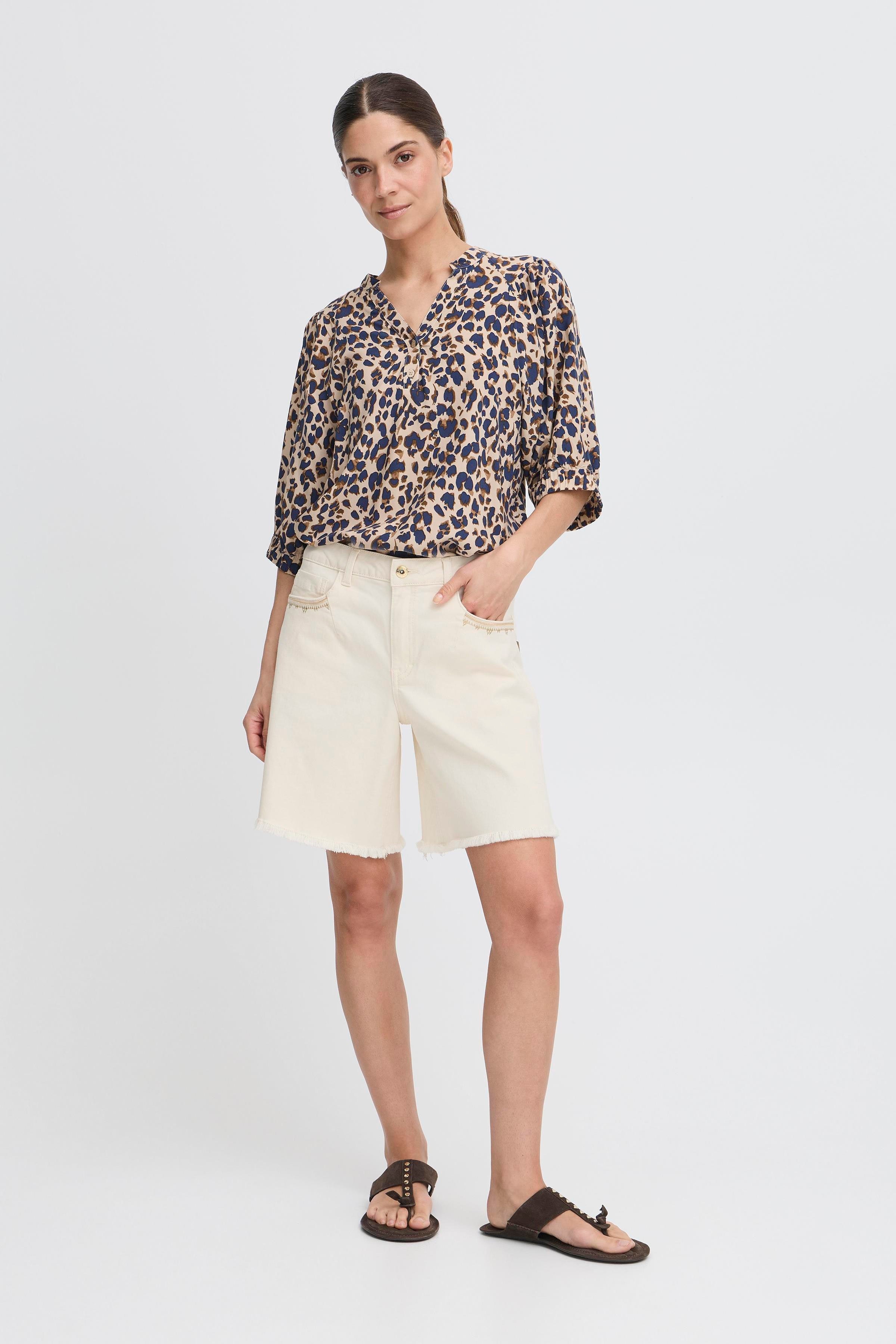 PZANNIE HW Shorts LOOKBOOK FRONT 50208902-204451