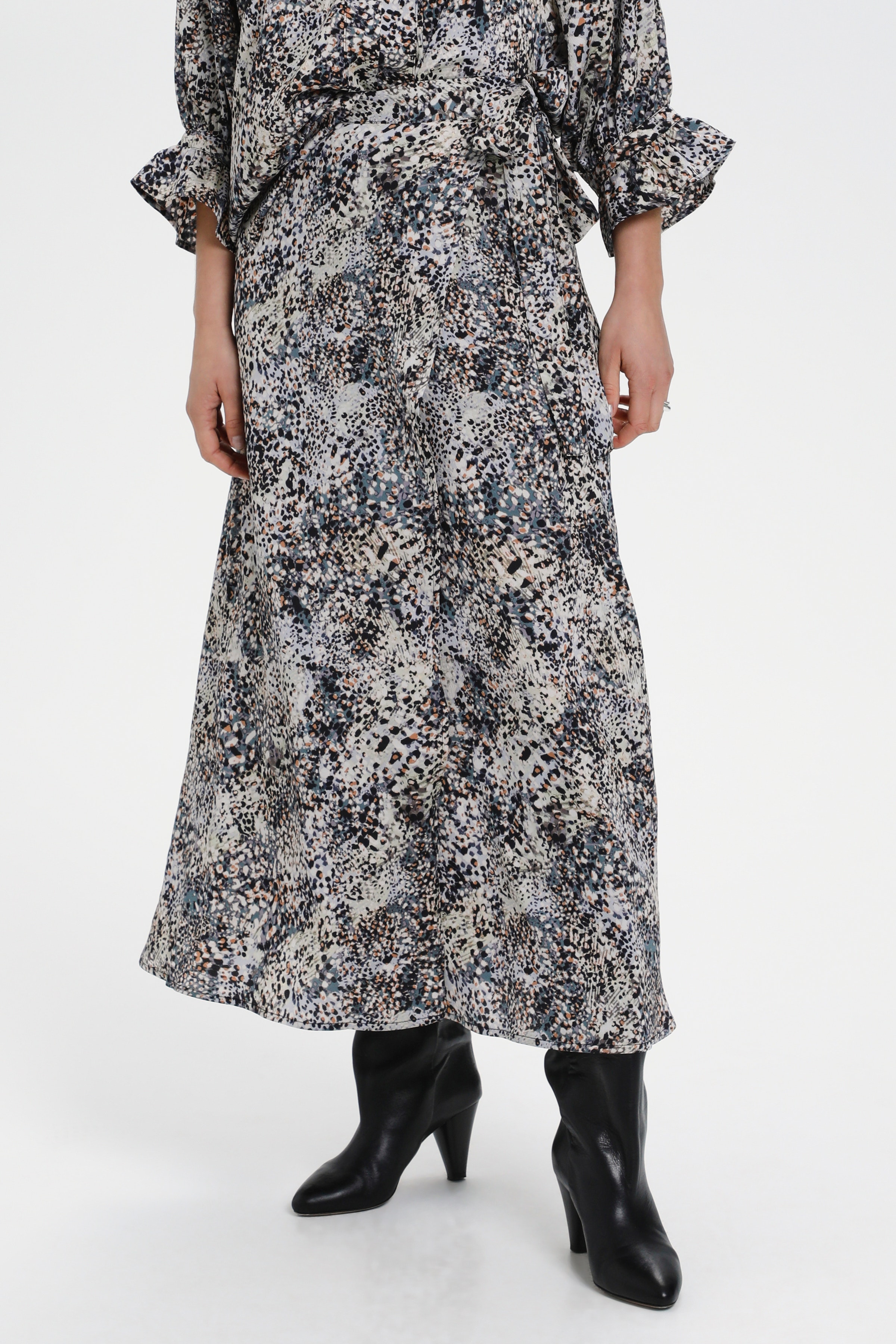 SLKarven Rock LOOKBOOK FRONT 30406161-301410