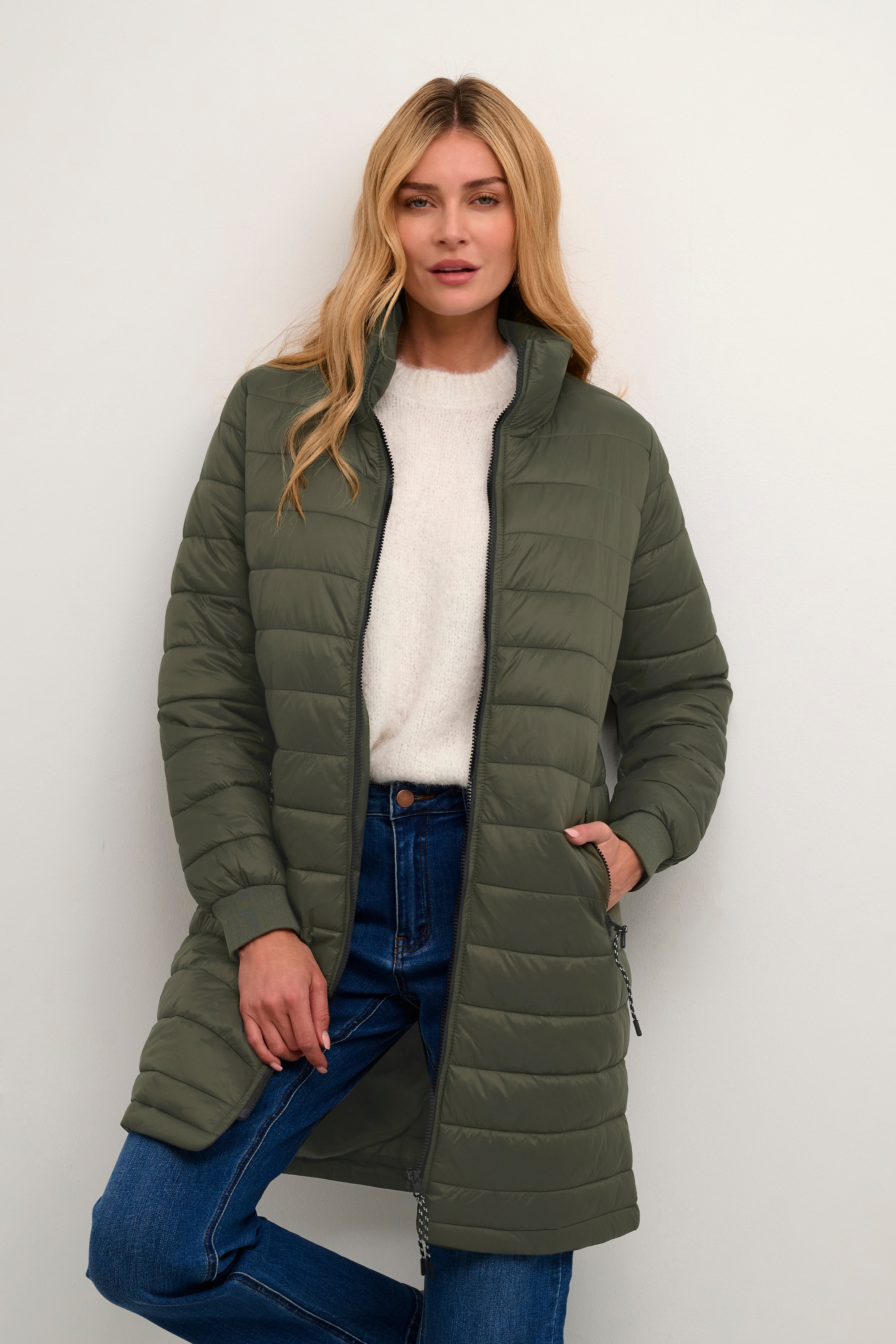 KAlira Jakke LOOKBOOK FRONT 10507223-190511