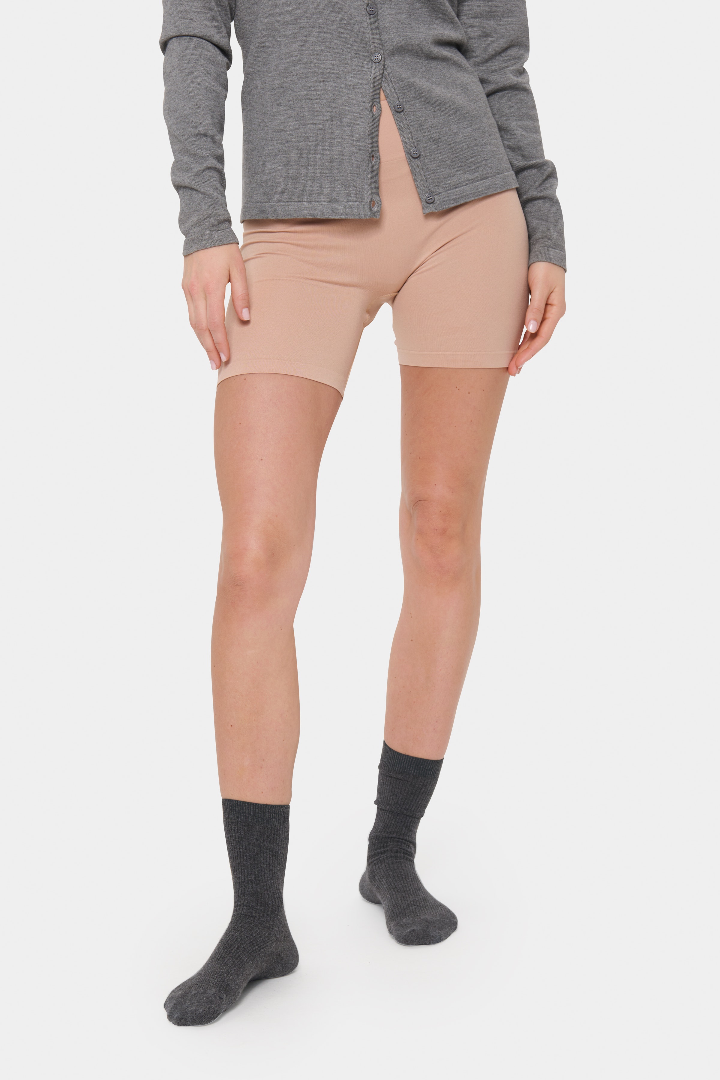 NinnaSZ Microfiber Shorts LOOKBOOK FRONT 30501052-5133