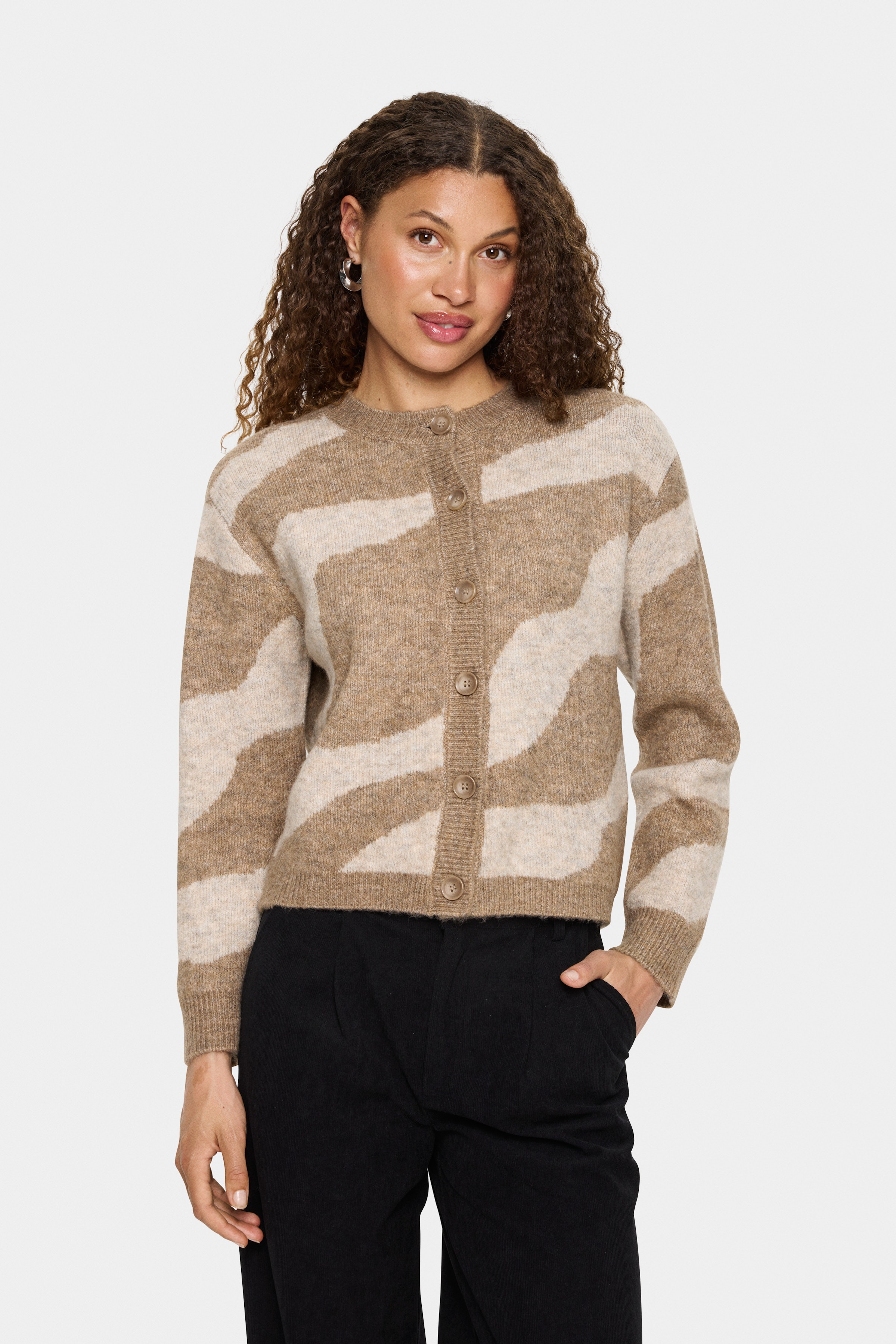 MallieSZ Cardigan LOOKBOOK FRONT 30514460-171038