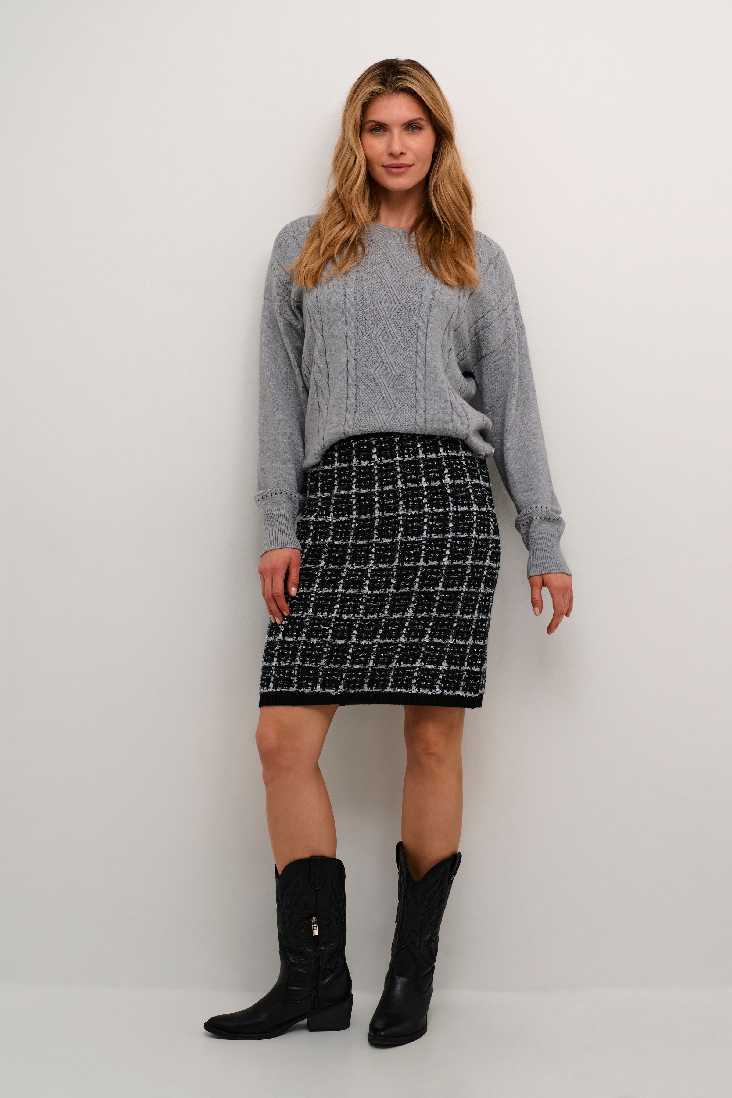 CRBilo Skirt LOOKBOOK FRONT 10613016-106436