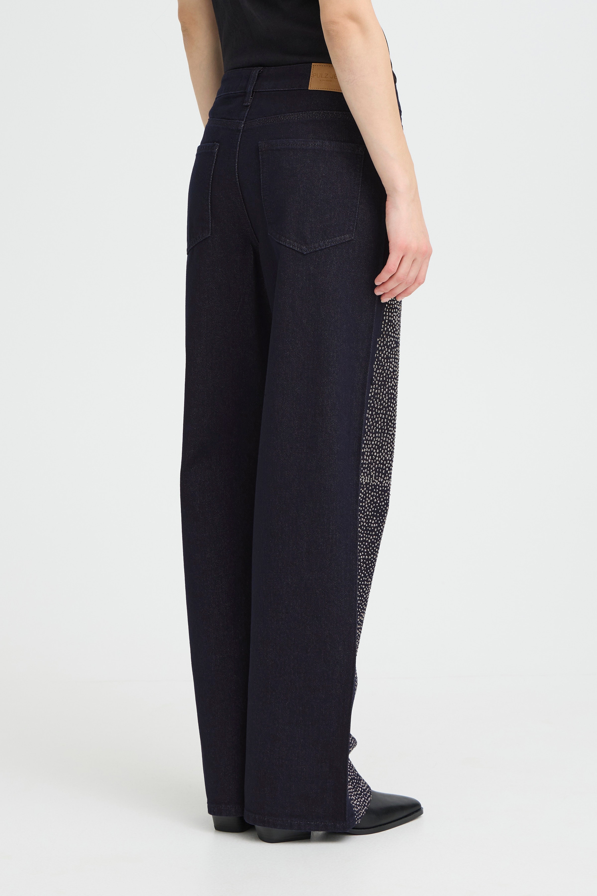 PZGALLERY Jeans LOOKBOOK BACK 50209244-200002