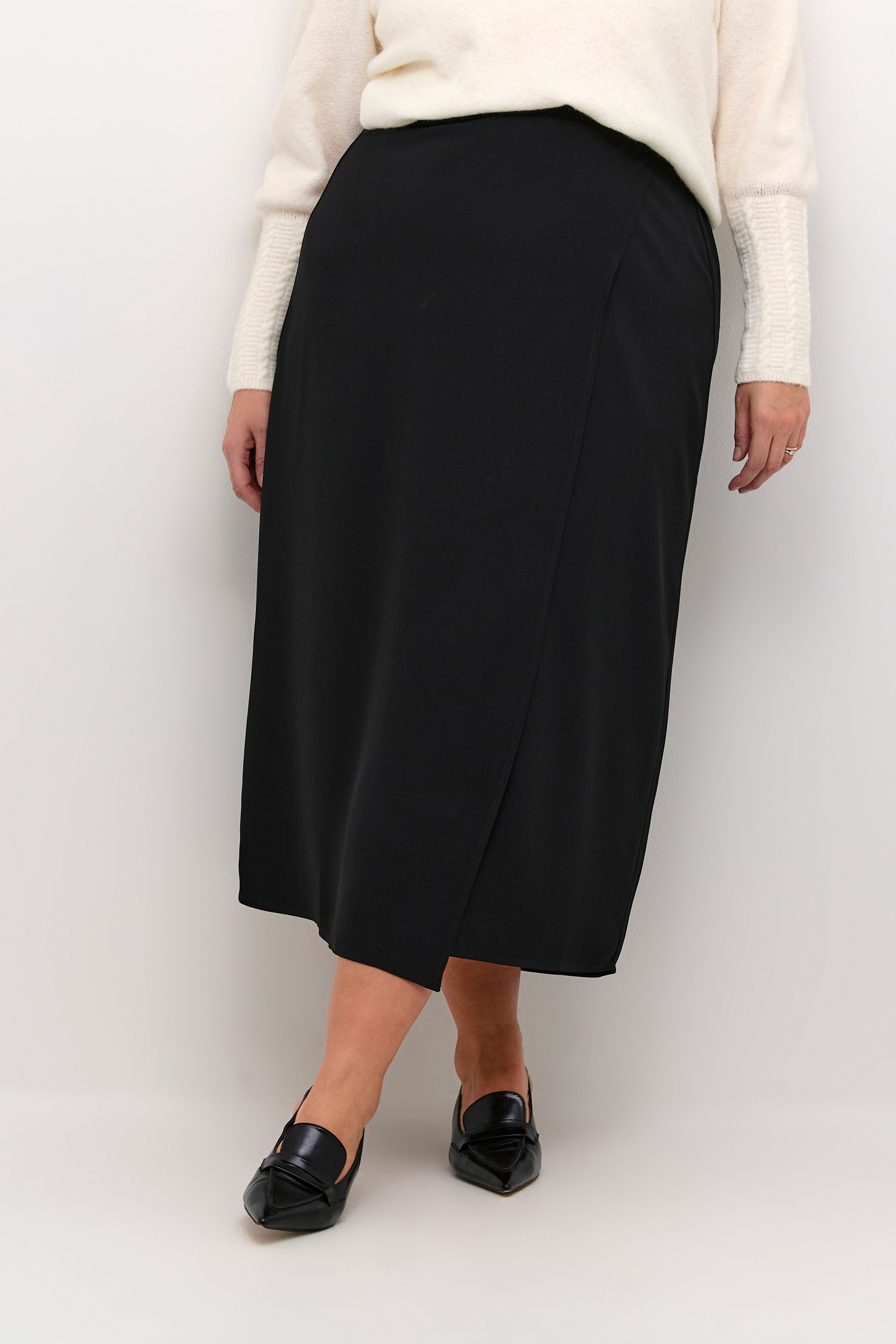 KCellis Skirt LOOKBOOK FRONT 10582723-100121